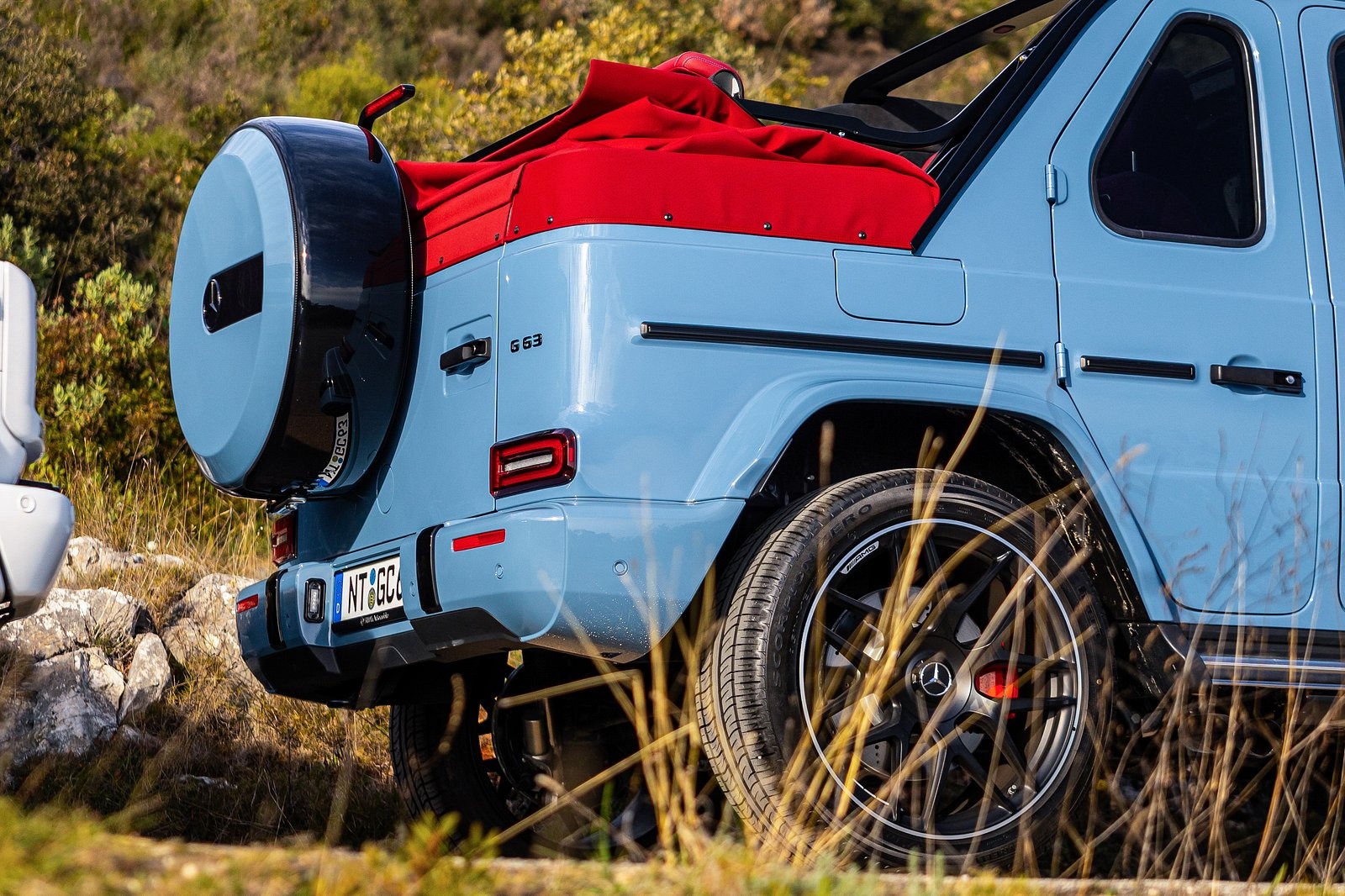 mercedes,  mercedes-benz,  mercedes-amg,  amg,  benz,  g63,  g 63,  g63 mui tran,  g 63 mui tran,  xe do,  suv,  dia hinh,  Refined Marques anh 9