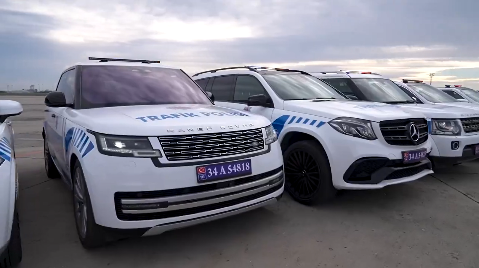 sieu xe,  lamborghini,  ferrari,  audi,  mercedes,  porsche,  bentley,  land rover,  canh sat,  tho nhi ky anh 5