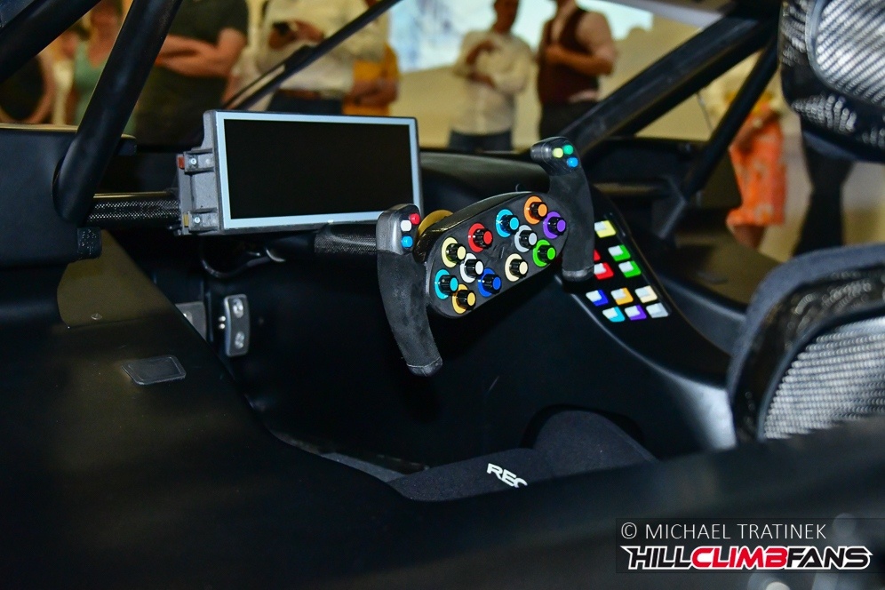 bmw,  i8,  bmw i8,  hybrid,  sieu xe,  xe do,  xe dua,  than rong,  bmw hp4,  moto anh 5