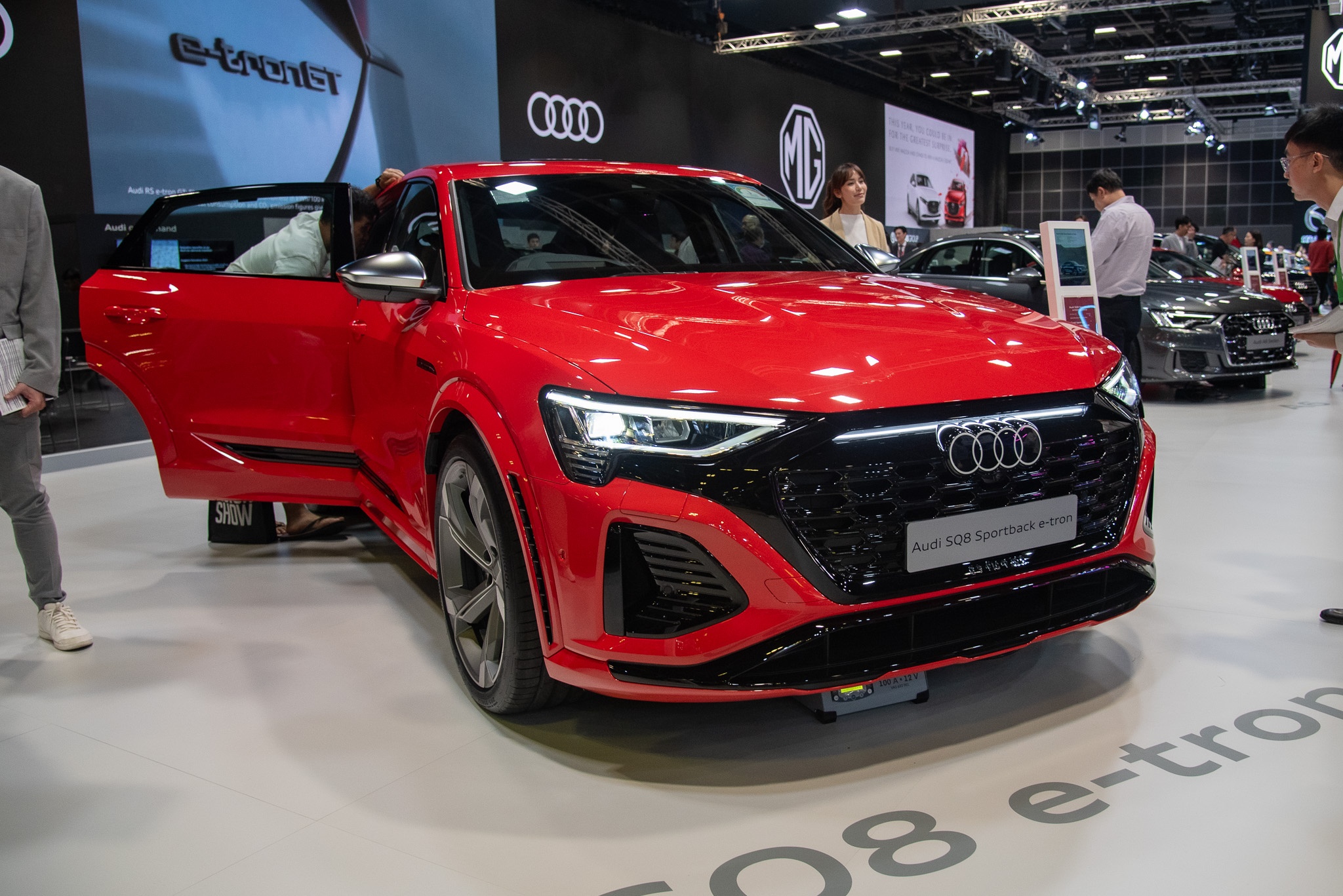 singapore,  singapore motor show,  singapore motor show 2024,  mercedes-benz,  audi,  bmw,  xe dien,  ev,  hybrid,  hyundai,  polestar,  suzuki,  jimny,  mg,  cyberster,  kia,  ioniq 5,  kia ev9,  lexus,  lbx anh 21