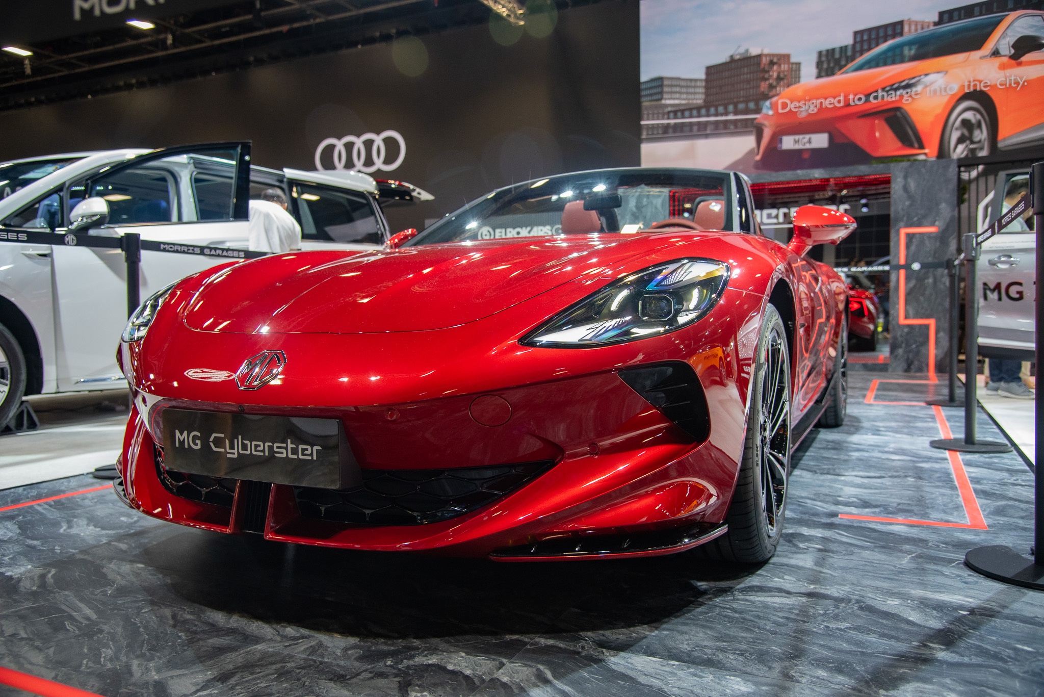 singapore,  singapore motor show,  singapore motor show 2024,  mercedes-benz,  audi,  bmw,  xe dien,  ev,  hybrid,  hyundai,  polestar,  suzuki,  jimny,  mg,  cyberster,  kia,  ioniq 5,  kia ev9,  lexus,  lbx anh 63