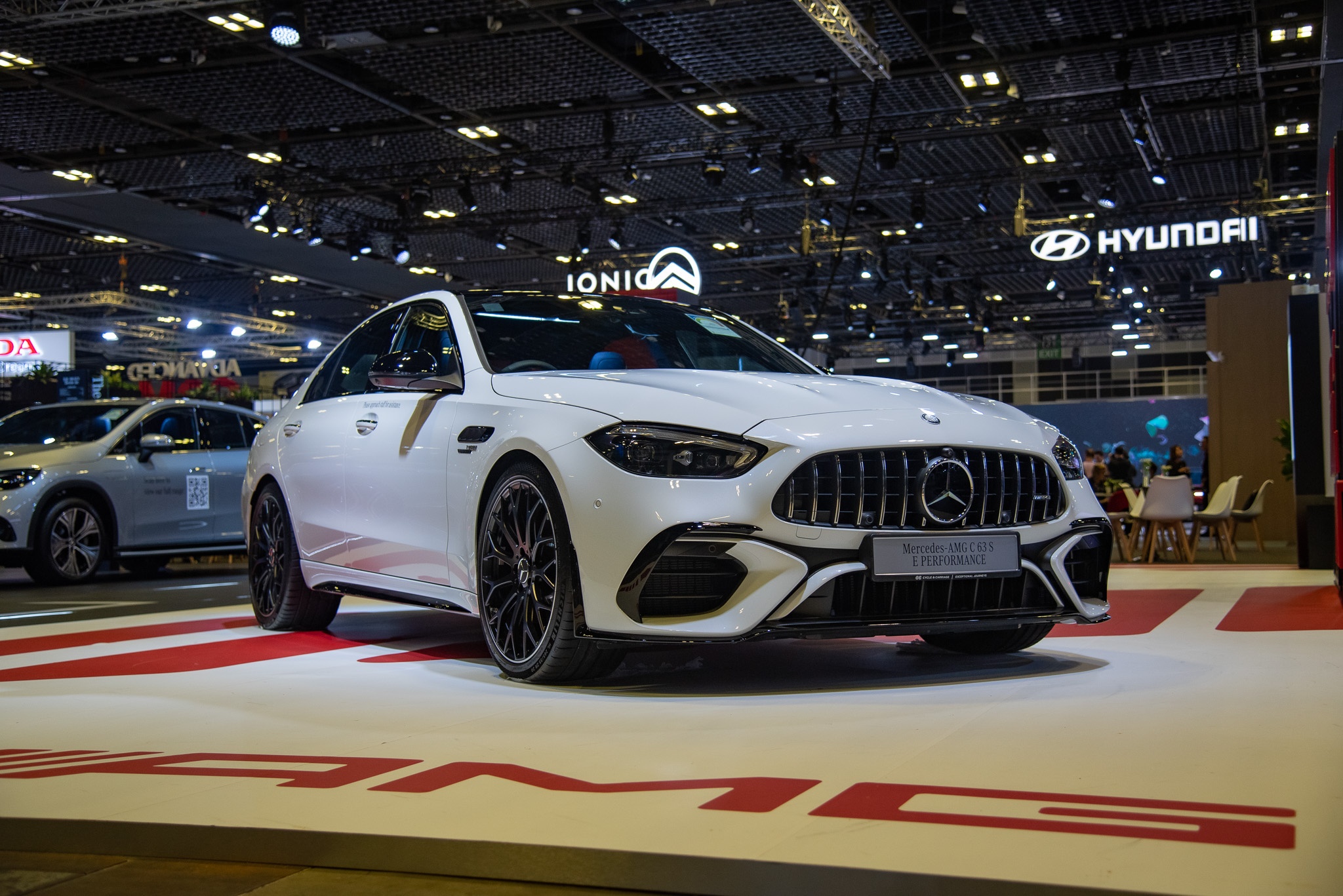 singapore,  singapore motor show,  singapore motor show 2024,  mercedes-benz,  audi,  bmw,  xe dien,  ev,  hybrid,  hyundai,  polestar,  suzuki,  jimny,  mg,  cyberster,  kia,  ioniq 5,  kia ev9,  lexus,  lbx anh 9