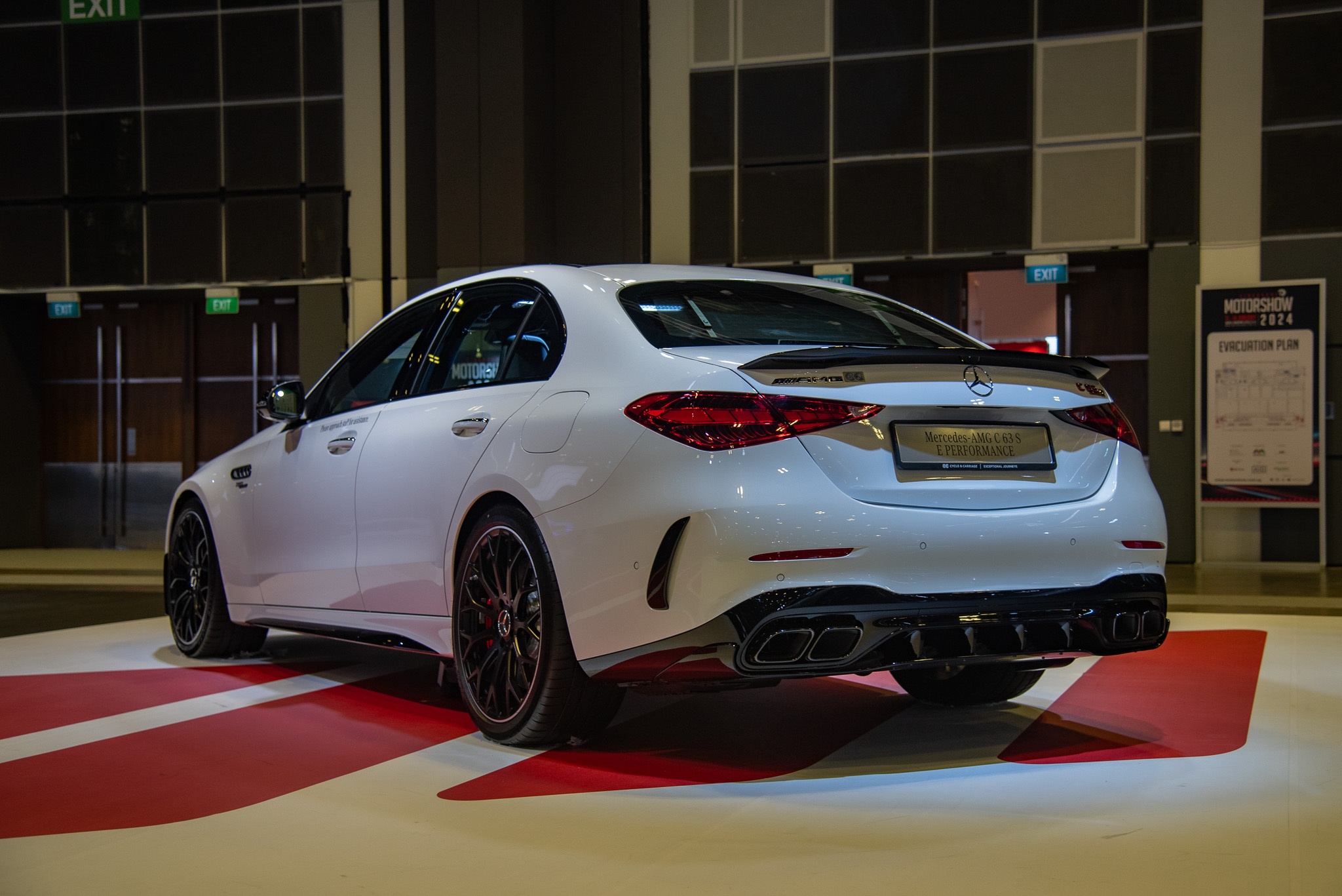 singapore,  singapore motor show,  singapore motor show 2024,  mercedes-benz,  audi,  bmw,  xe dien,  ev,  hybrid,  hyundai,  polestar,  suzuki,  jimny,  mg,  cyberster,  kia,  ioniq 5,  kia ev9,  lexus,  lbx anh 10