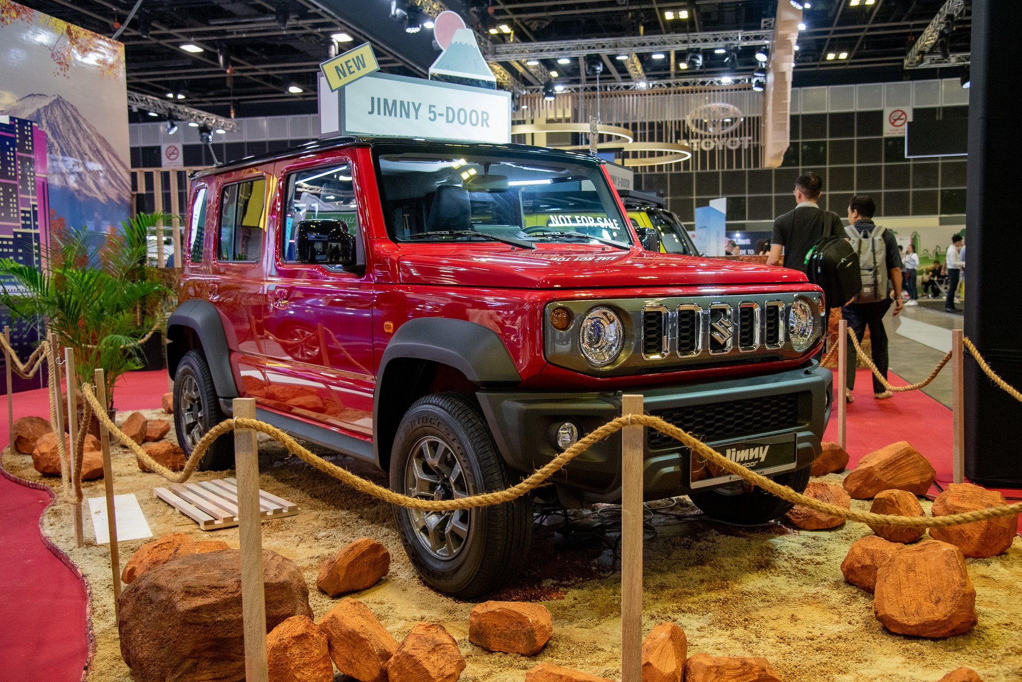 singapore,  singapore motor show,  singapore motor show 2024,  mercedes-benz,  audi,  bmw,  xe dien,  ev,  hybrid,  hyundai,  polestar,  suzuki,  jimny,  mg,  cyberster,  kia,  ioniq 5,  kia ev9,  lexus,  lbx anh 74