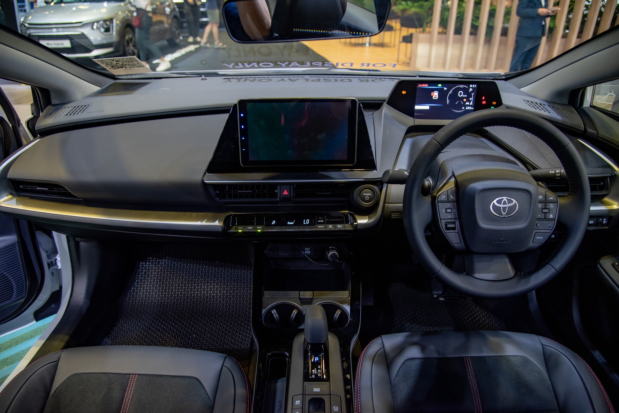 singapore,  singapore motor show,  singapore motor show 2024,  mercedes-benz,  audi,  bmw,  xe dien,  ev,  hybrid,  hyundai,  polestar,  suzuki,  jimny,  mg,  cyberster,  kia,  ioniq 5,  kia ev9,  lexus,  lbx anh 73