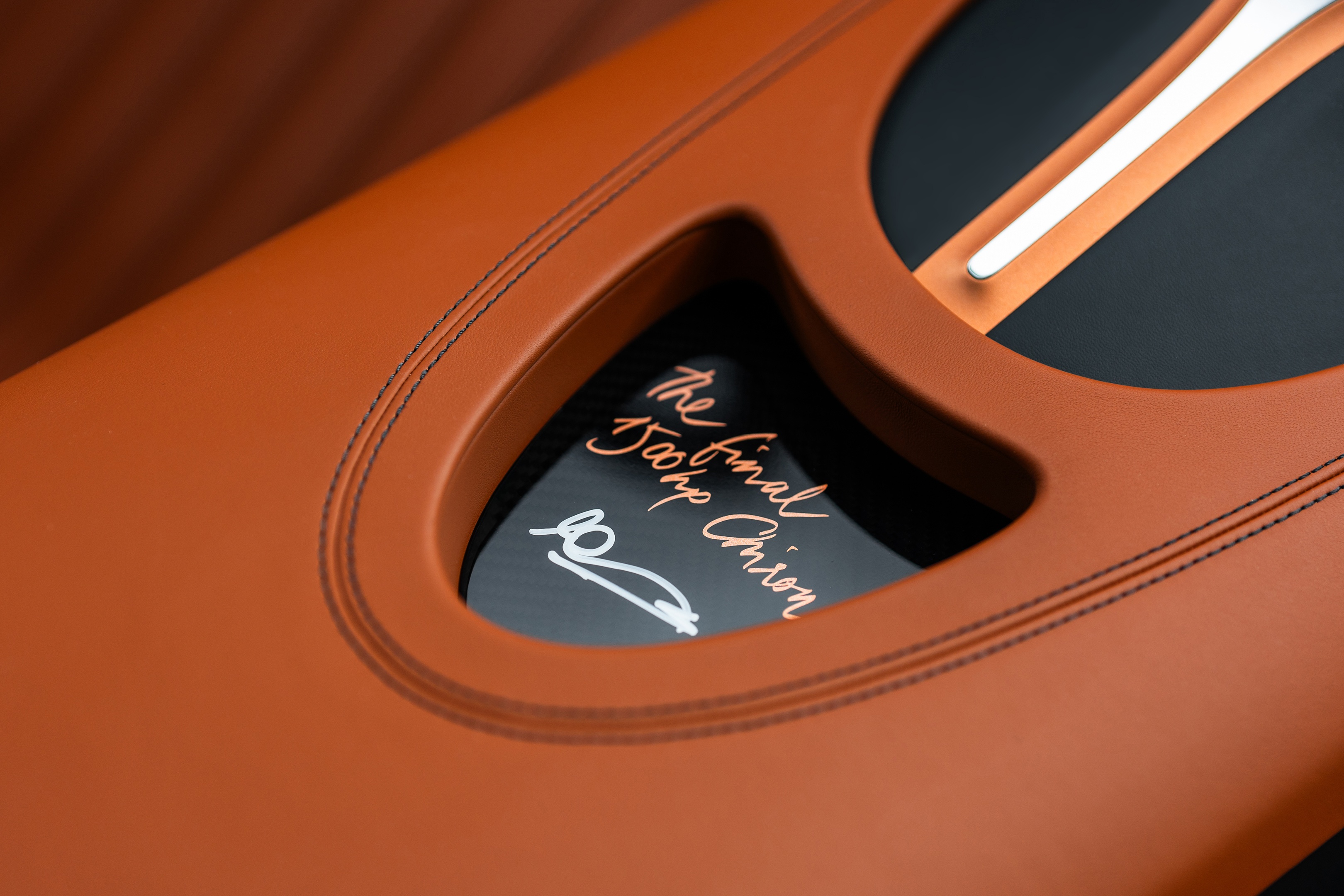 bugatti,  chiron,  sieu xe,  hypercar,  megacar,  veyron,  chiron super sport,  chiron pur sport,  chiron sport,  sur mesure,  chiron cuoi cung anh 8