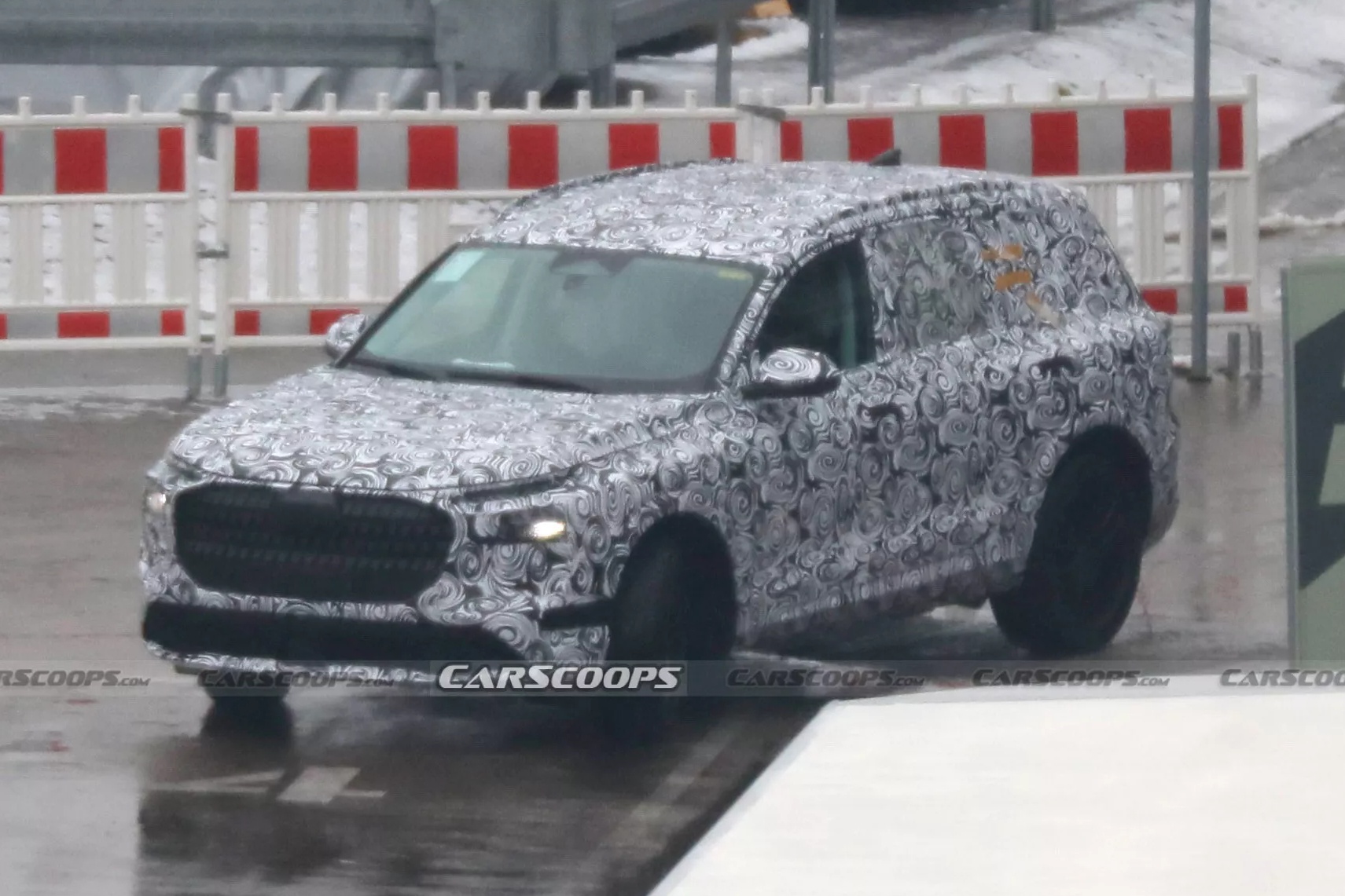 Audi Q9 chuan bi ra mat, doi dau BMW X7 va Mercedes-Benz GLS hinh anh