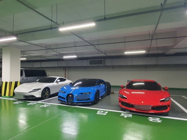 bugatti,  ferrari,  chiron,  chiron sport,  danh bac,  han quoc,  canh sat,  pha an,  tich thu,  roma,  296 gtb anh 1