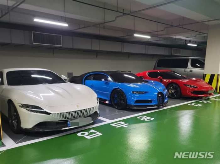 bugatti,  ferrari,  chiron,  chiron sport,  danh bac,  han quoc,  canh sat,  pha an,  tich thu,  roma,  296 gtb anh 3