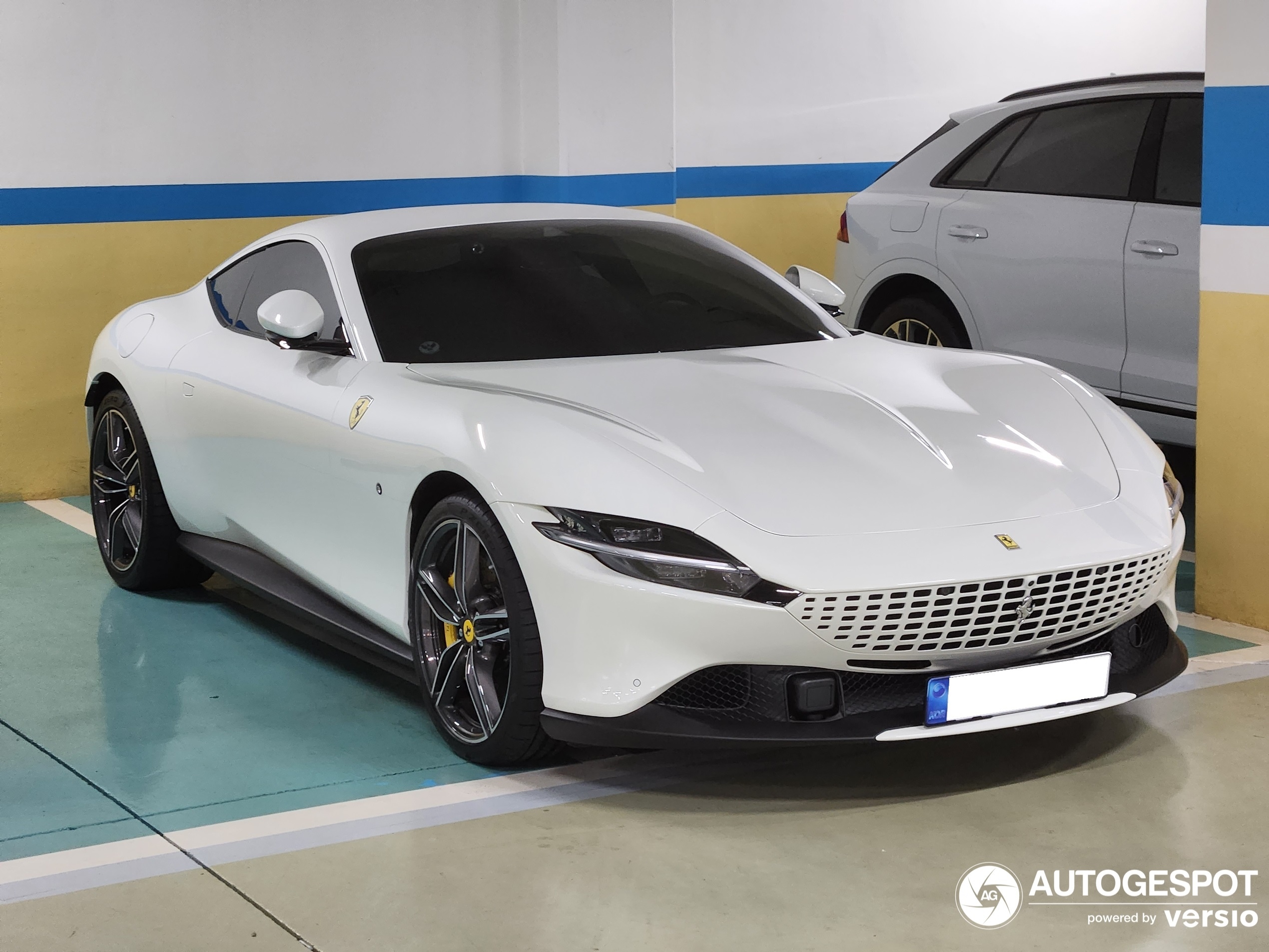 bugatti,  ferrari,  chiron,  chiron sport,  danh bac,  han quoc,  canh sat,  pha an,  tich thu,  roma,  296 gtb anh 9