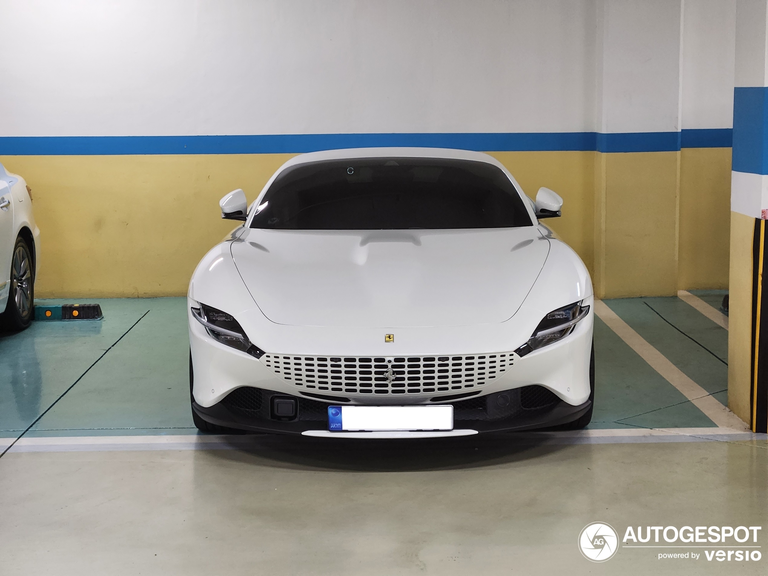 bugatti,  ferrari,  chiron,  chiron sport,  danh bac,  han quoc,  canh sat,  pha an,  tich thu,  roma,  296 gtb anh 11