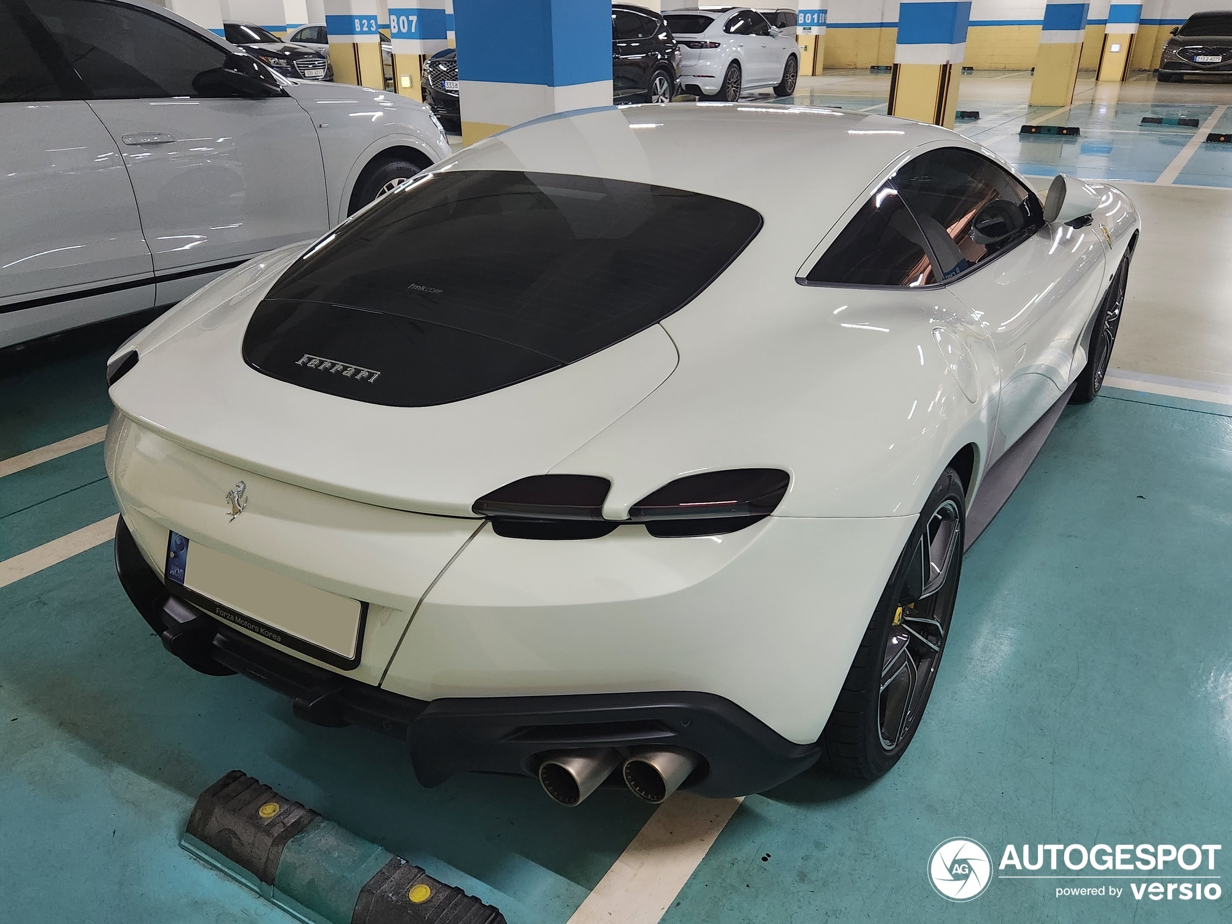 bugatti,  ferrari,  chiron,  chiron sport,  danh bac,  han quoc,  canh sat,  pha an,  tich thu,  roma,  296 gtb anh 10