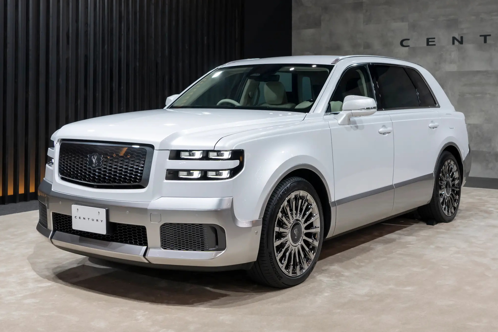 Century se tro thanh thuong hieu sieu sang cua Toyota hinh anh