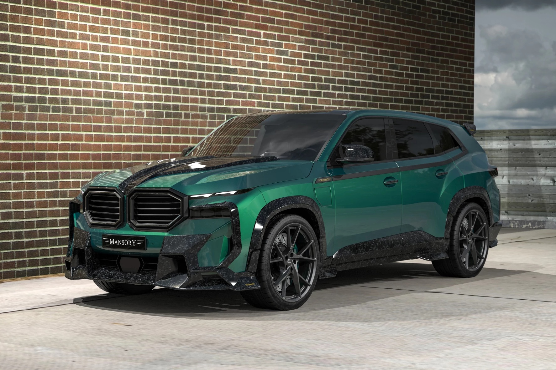 BMW XM them khac biet voi goi do cua Mansory hinh anh