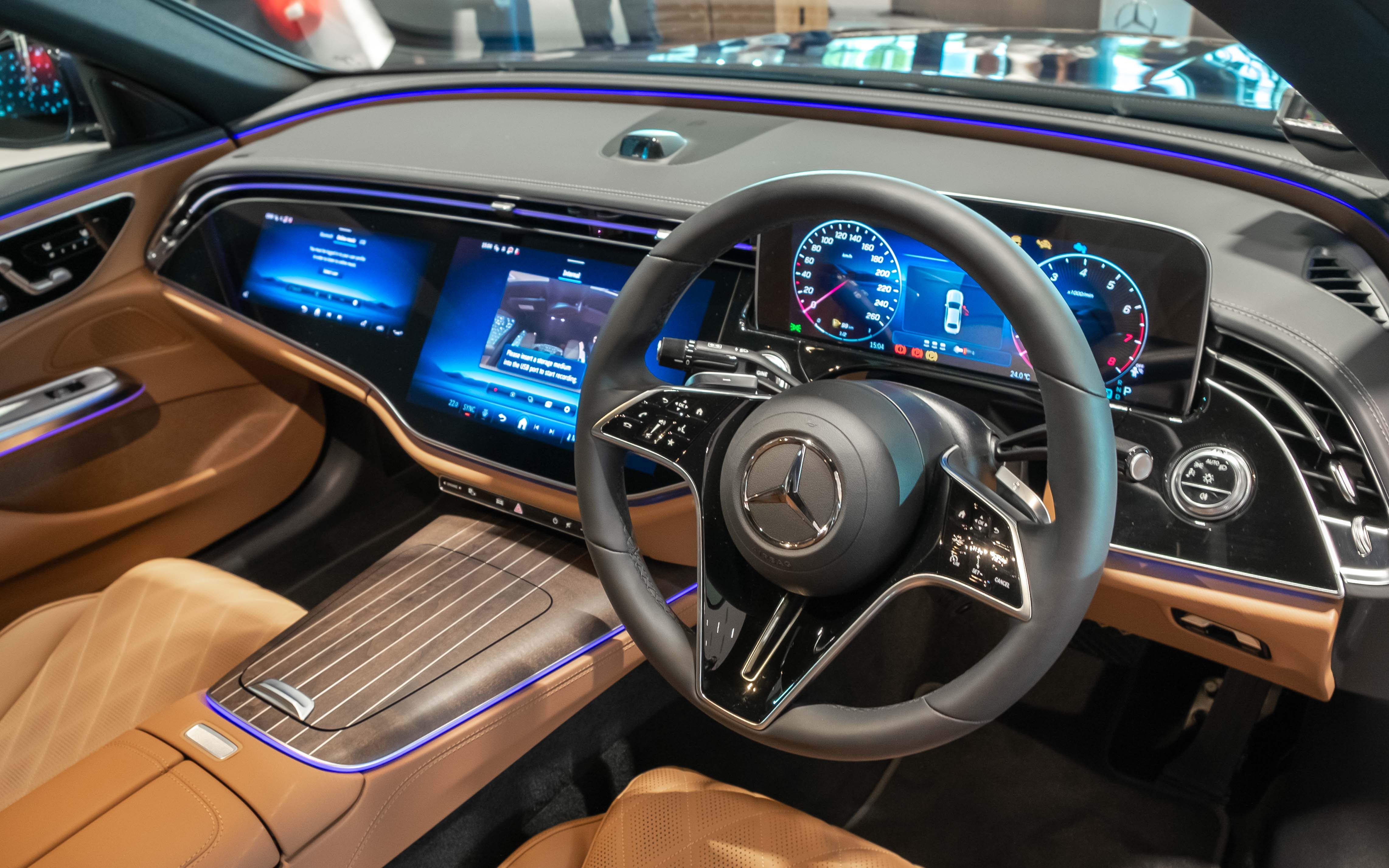 mercedes, benz,  mercedes-benz,  e-class,  e200,  singapore,  sedan,  hang sang,  audi,  bmw anh 5