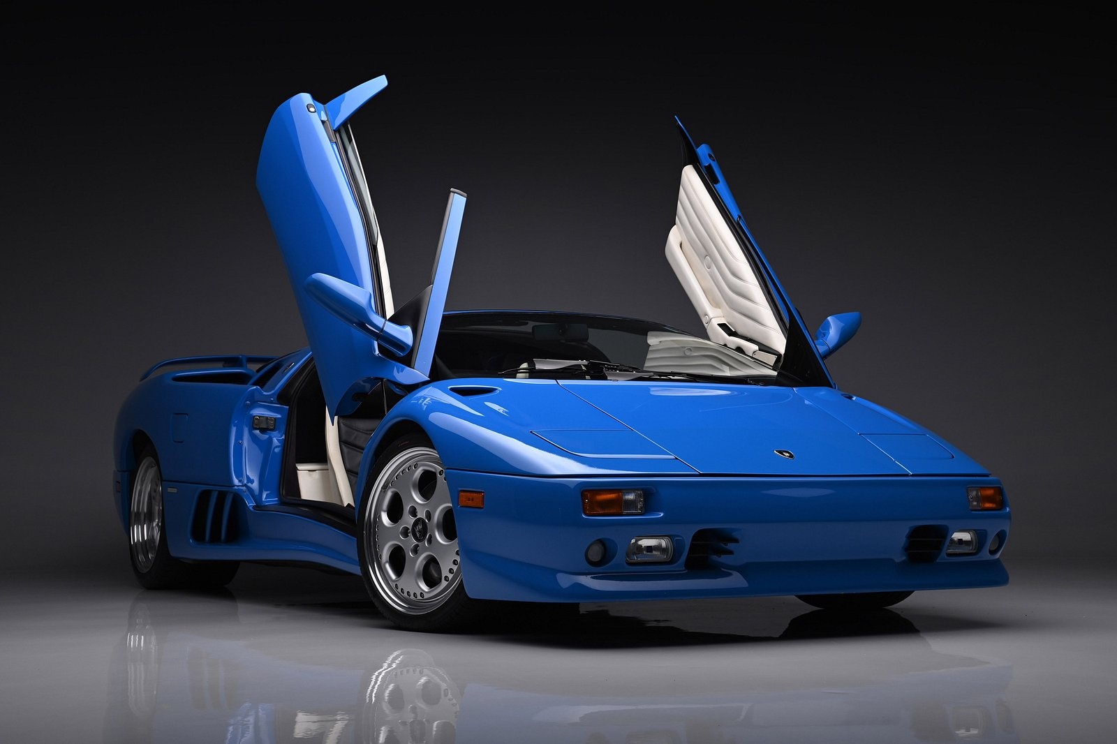 lamborghini,  diablo,  diablo vt,  diablo roadster,  donald trump,  trump,  tong thong my,  sieu xe,  dau gia,  Barrett-Jackson anh 4