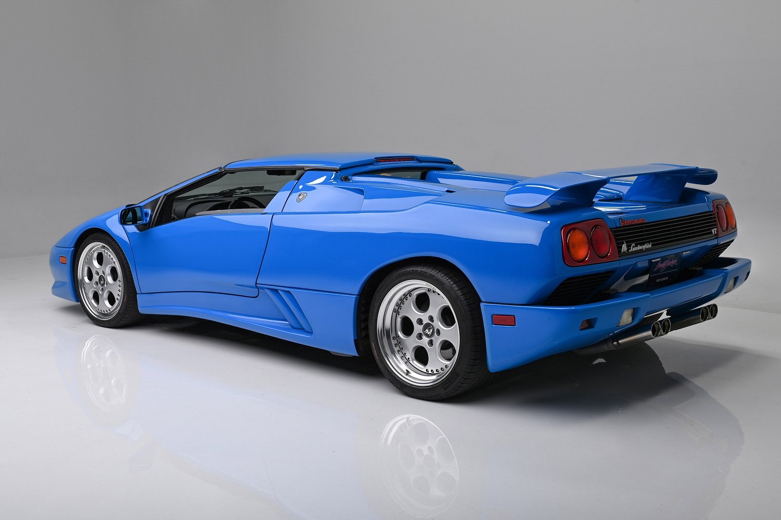 lamborghini,  diablo,  diablo vt,  diablo roadster,  donald trump,  trump,  tong thong my,  sieu xe,  dau gia,  Barrett-Jackson anh 6