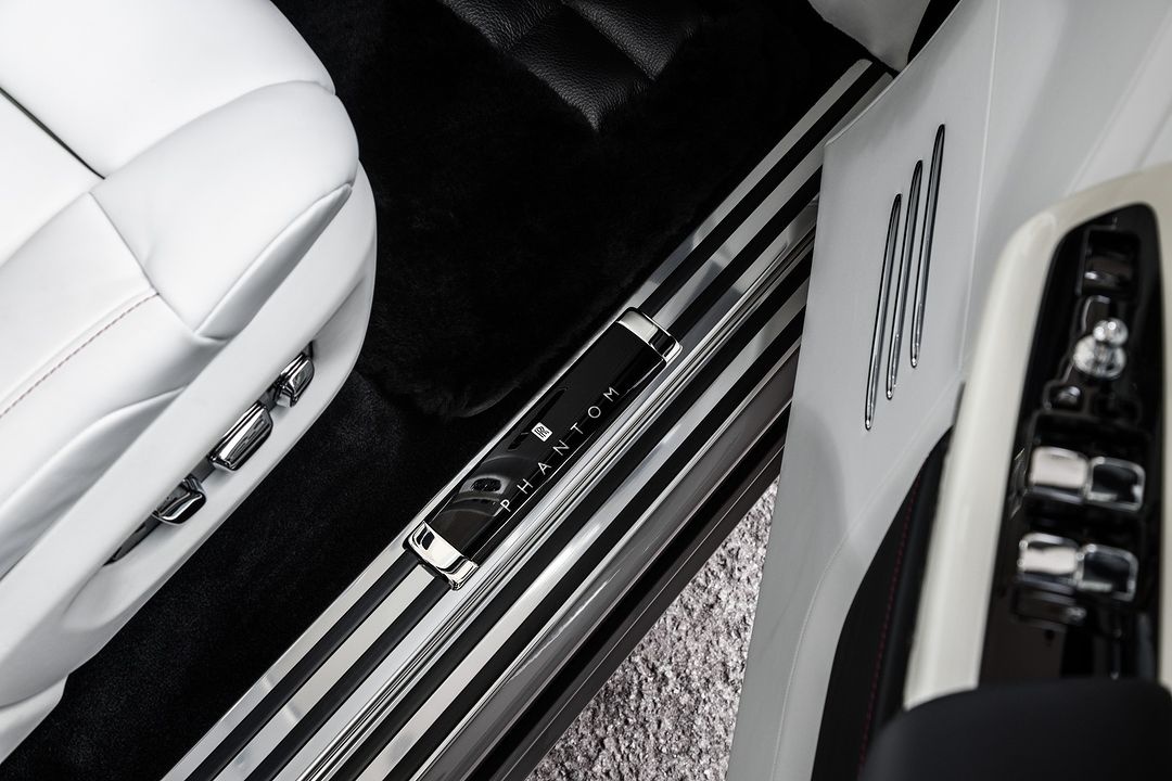 rolls-royce,  phantom phantom series ii,  siêu sang,  xe siêu sang,  sedan,  bentley,  mercedes,  maybach,  malaysia ảnh 19 rolls-royce,  phantom phantom series ii,  sieu sang,  xe sieu sang,  sedan,  bentley,  mercedes,  maybach,  malaysia anh 19