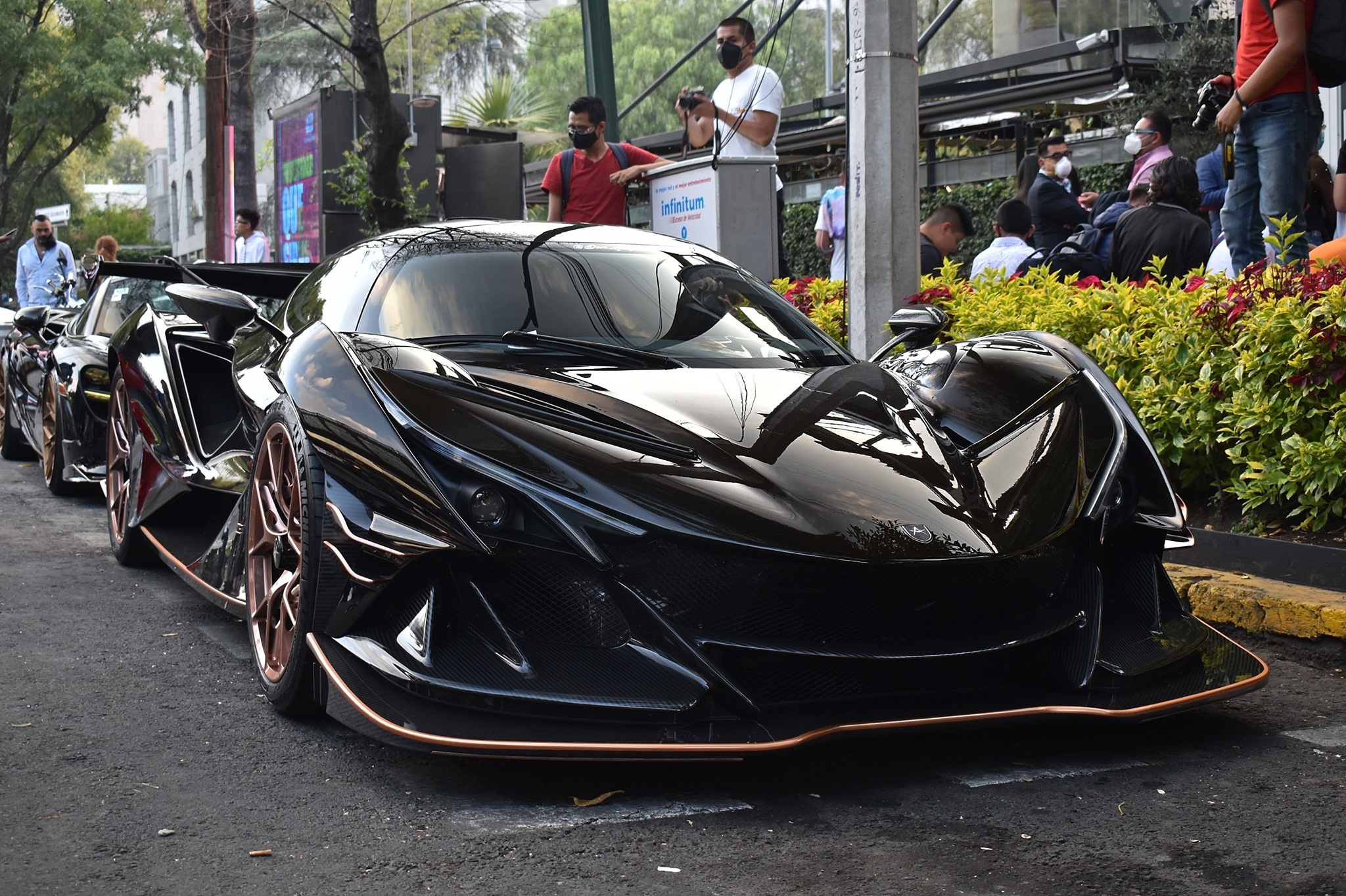 nham thin 2012,  giap thin 2024,  rong,  sieu xe,  xe sang,  rolls-royce,  bugatti,  mclaren,  jeep,  aston martin,  ferrari,  koenigsegg,  pagani anh 28