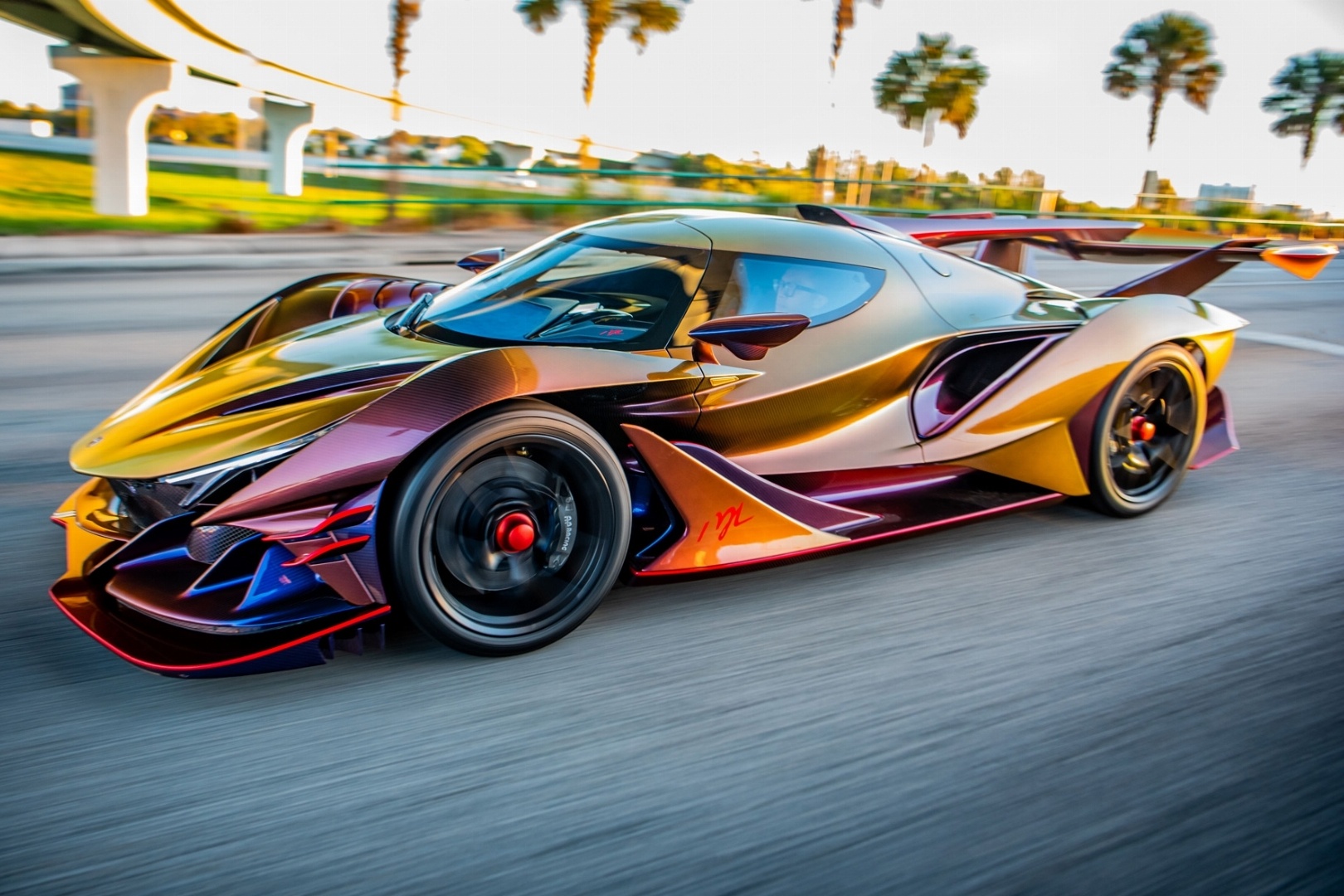 nham thin 2012,  giap thin 2024,  rong,  sieu xe,  xe sang,  rolls-royce,  bugatti,  mclaren,  jeep,  aston martin,  ferrari,  koenigsegg,  pagani anh 27