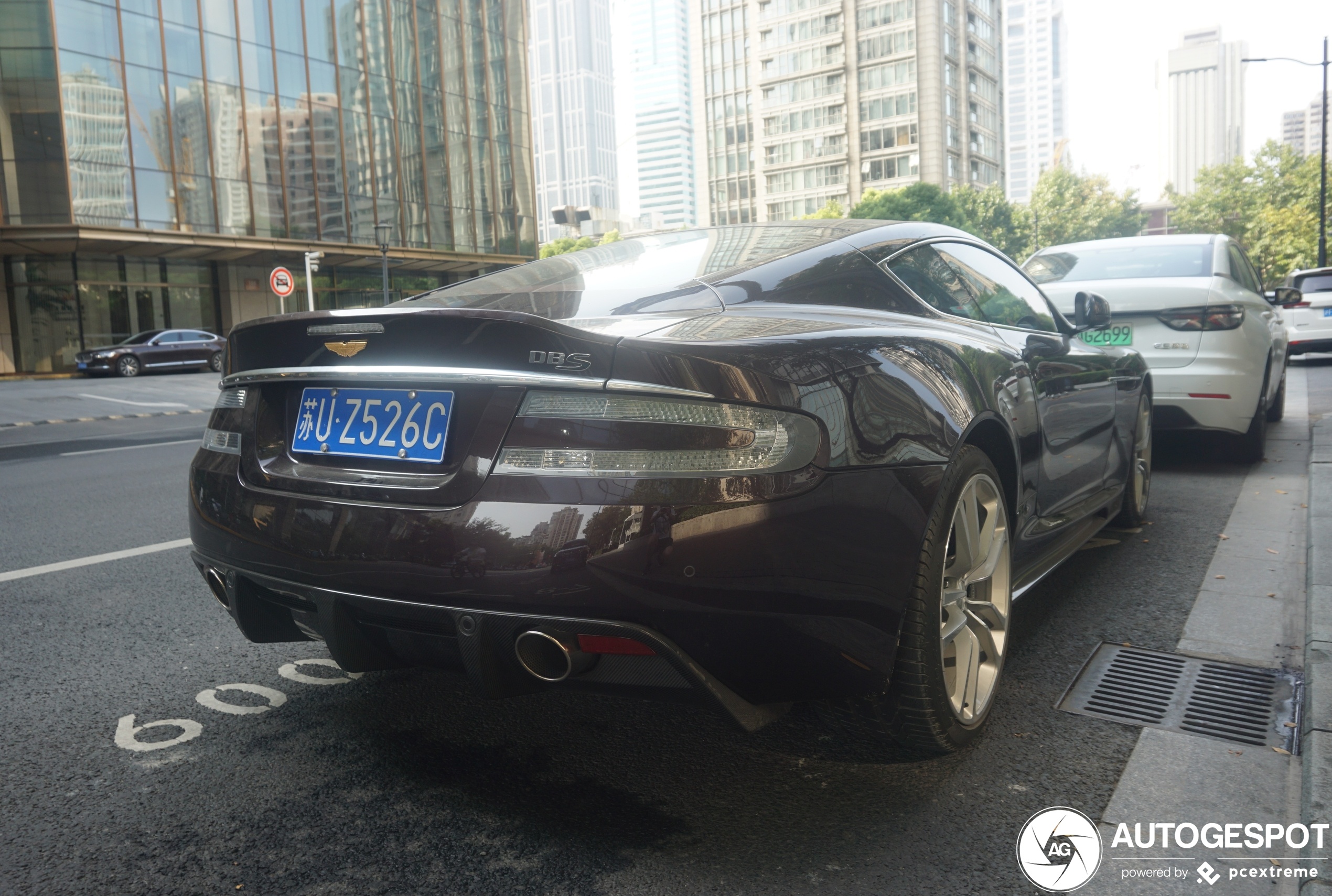 nham thin 2012,  giap thin 2024,  rong,  sieu xe,  xe sang,  rolls-royce,  bugatti,  mclaren,  jeep,  aston martin,  ferrari,  koenigsegg,  pagani anh 40