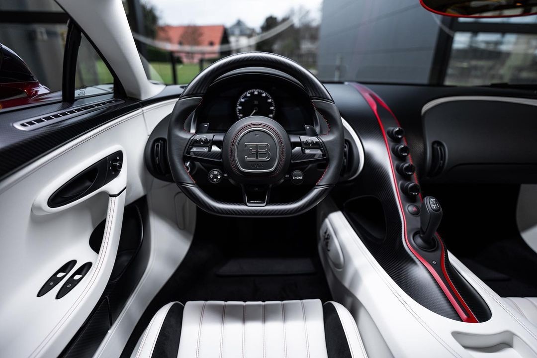 nham thin 2012,  giap thin 2024,  rong,  sieu xe,  xe sang,  rolls-royce,  bugatti,  mclaren,  jeep,  aston martin,  ferrari,  koenigsegg,  pagani anh 3