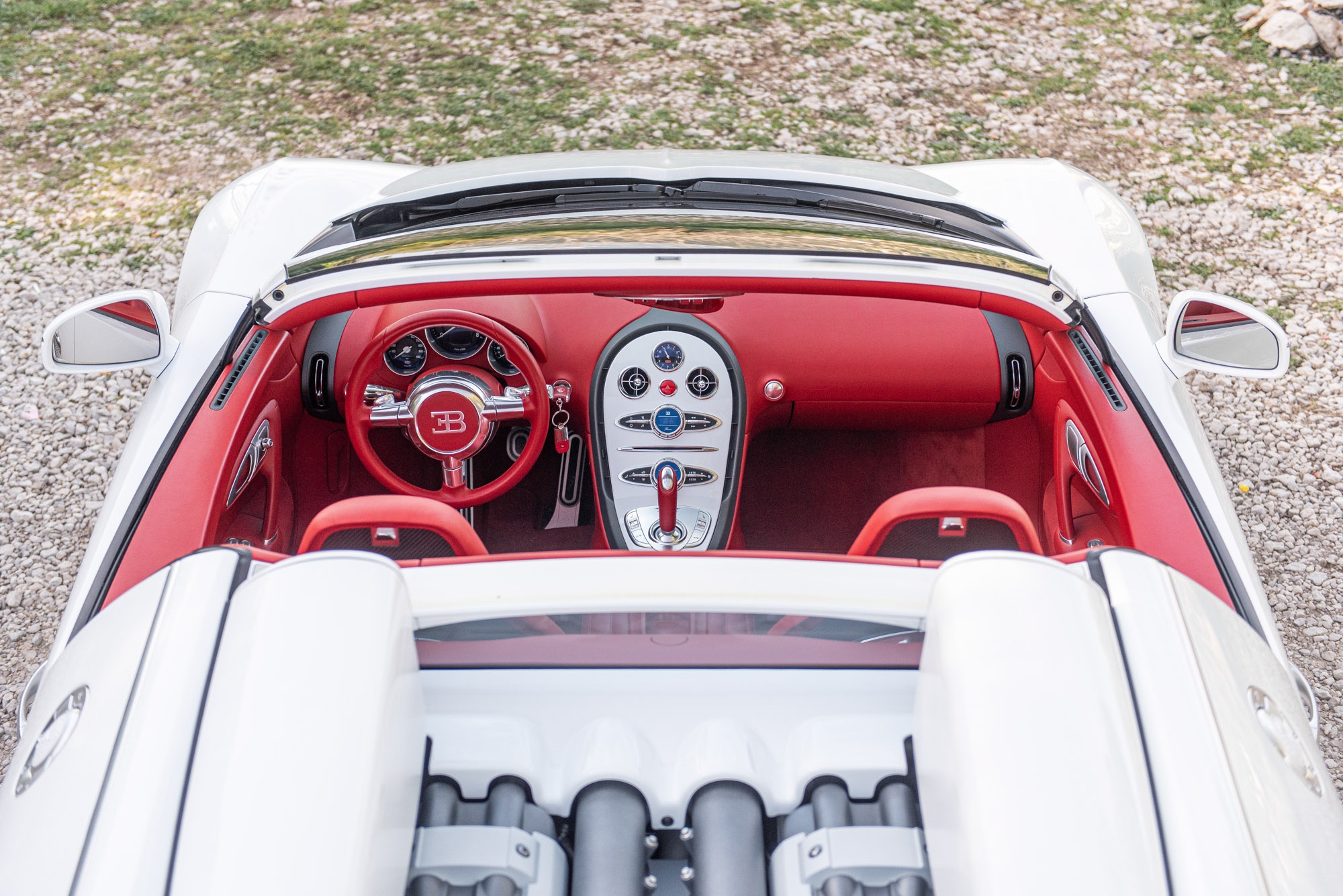 nham thin 2012,  giap thin 2024,  rong,  sieu xe,  xe sang,  rolls-royce,  bugatti,  mclaren,  jeep,  aston martin,  ferrari,  koenigsegg,  pagani anh 7