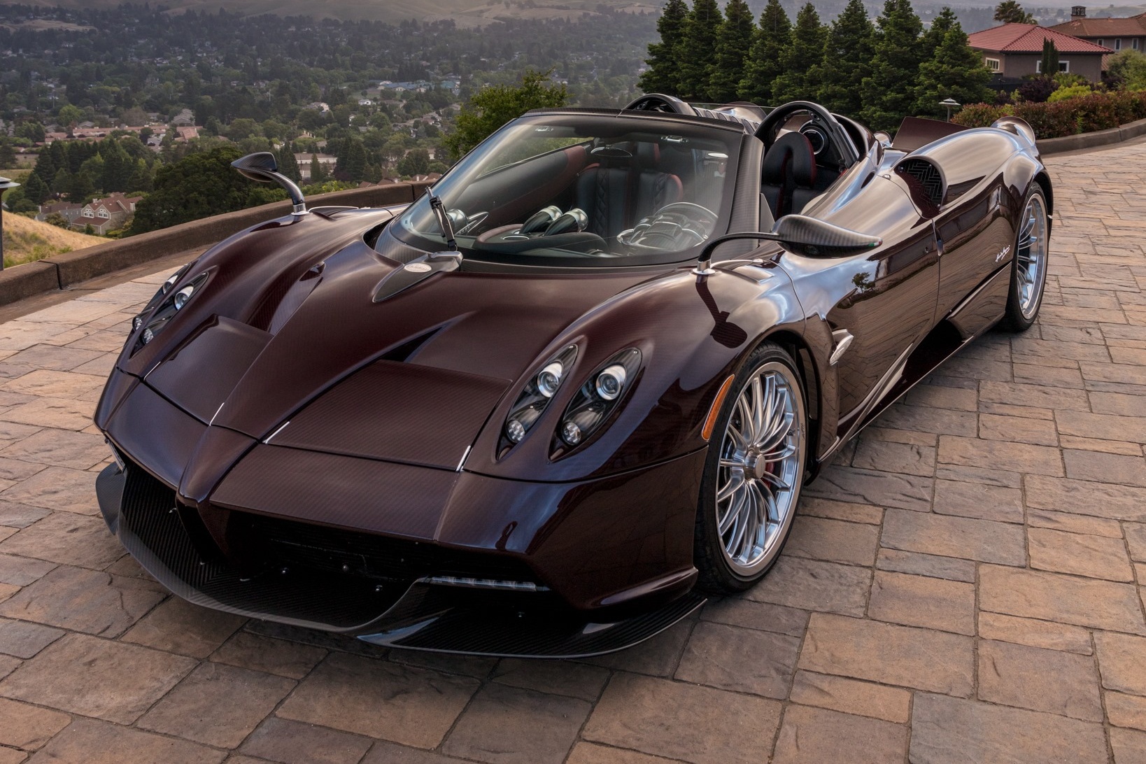 pagani,  huayra,  roadster,  huyara roadster,  zonda,  utopia,  Il Diavolo,  sieu xe,  bugatti,  koenigsegg anh 12