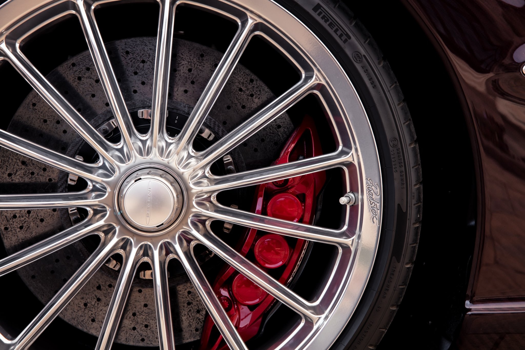 pagani,  huayra,  roadster,  huyara roadster,  zonda,  utopia,  Il Diavolo,  sieu xe,  bugatti,  koenigsegg anh 7