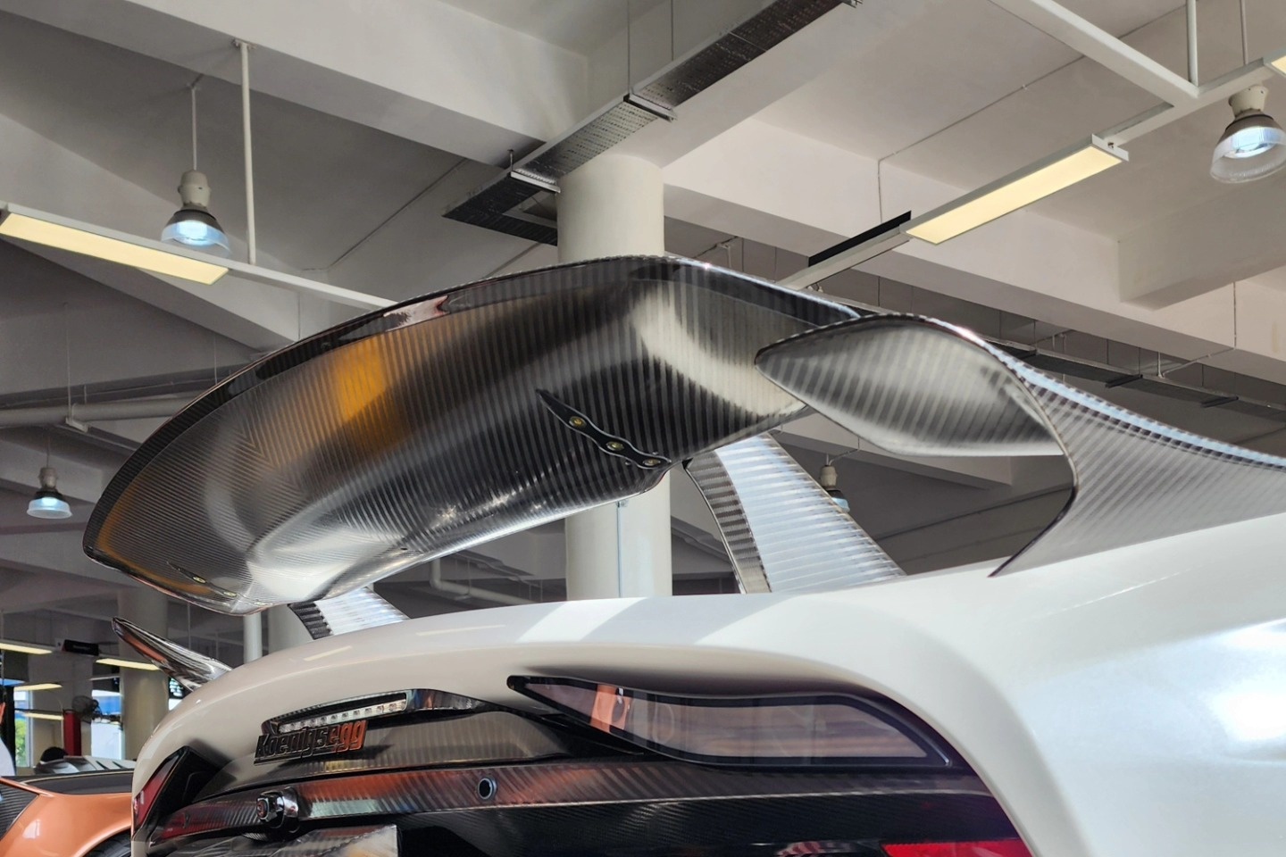 koenigsegg,  regera,  agera,  jesko,  ccx,  indonesia,  sieu xe,  supercar,  hypercar,  pagani,  huayra,  zonda,  utopia,  huayra roadster anh 7