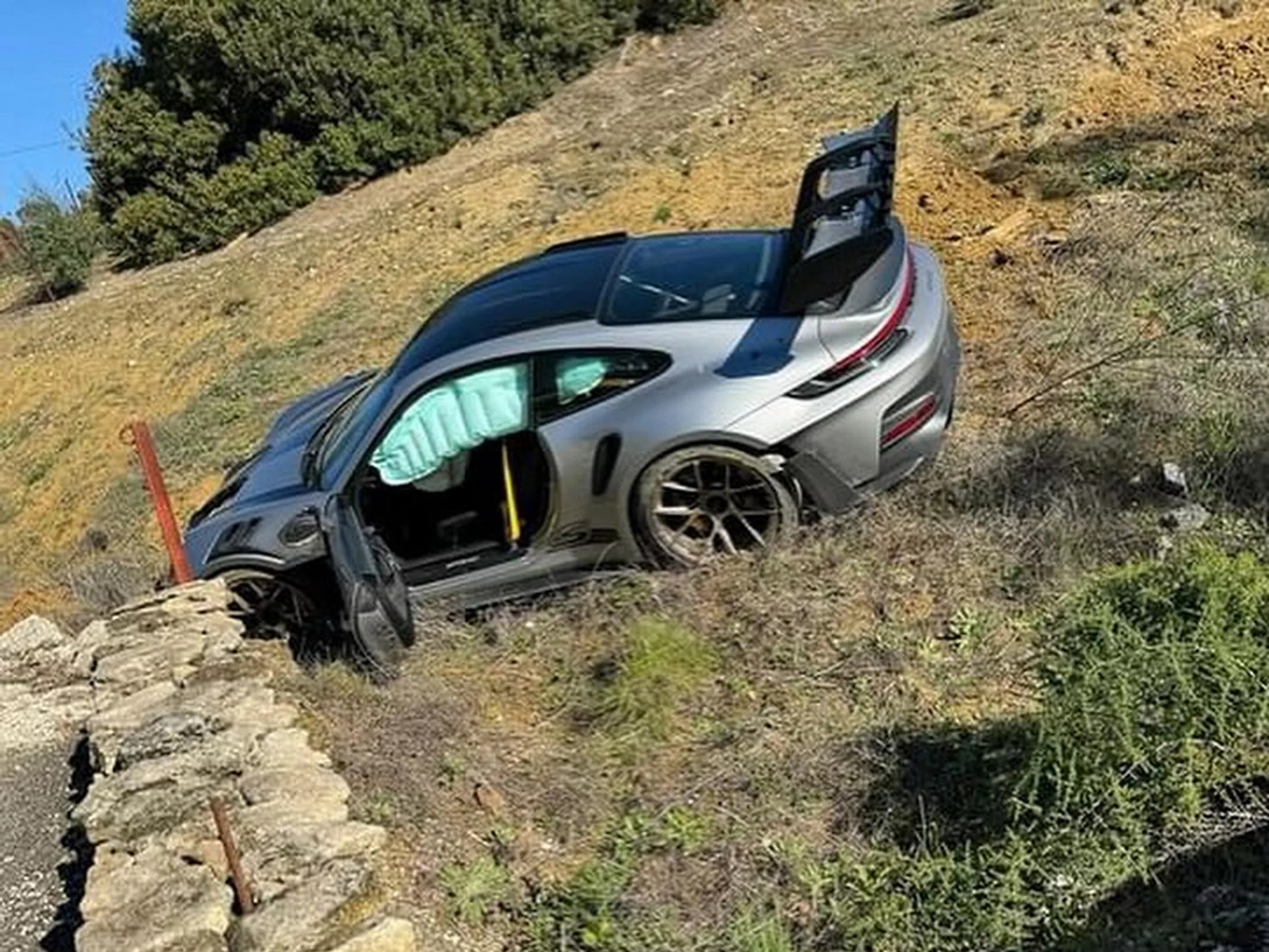 porsche,  911,  gt3,  gt3 rs,  911 gt3 rs,  sieu xe,  tai nan,  tay ban nha,  porsche 911 anh 3