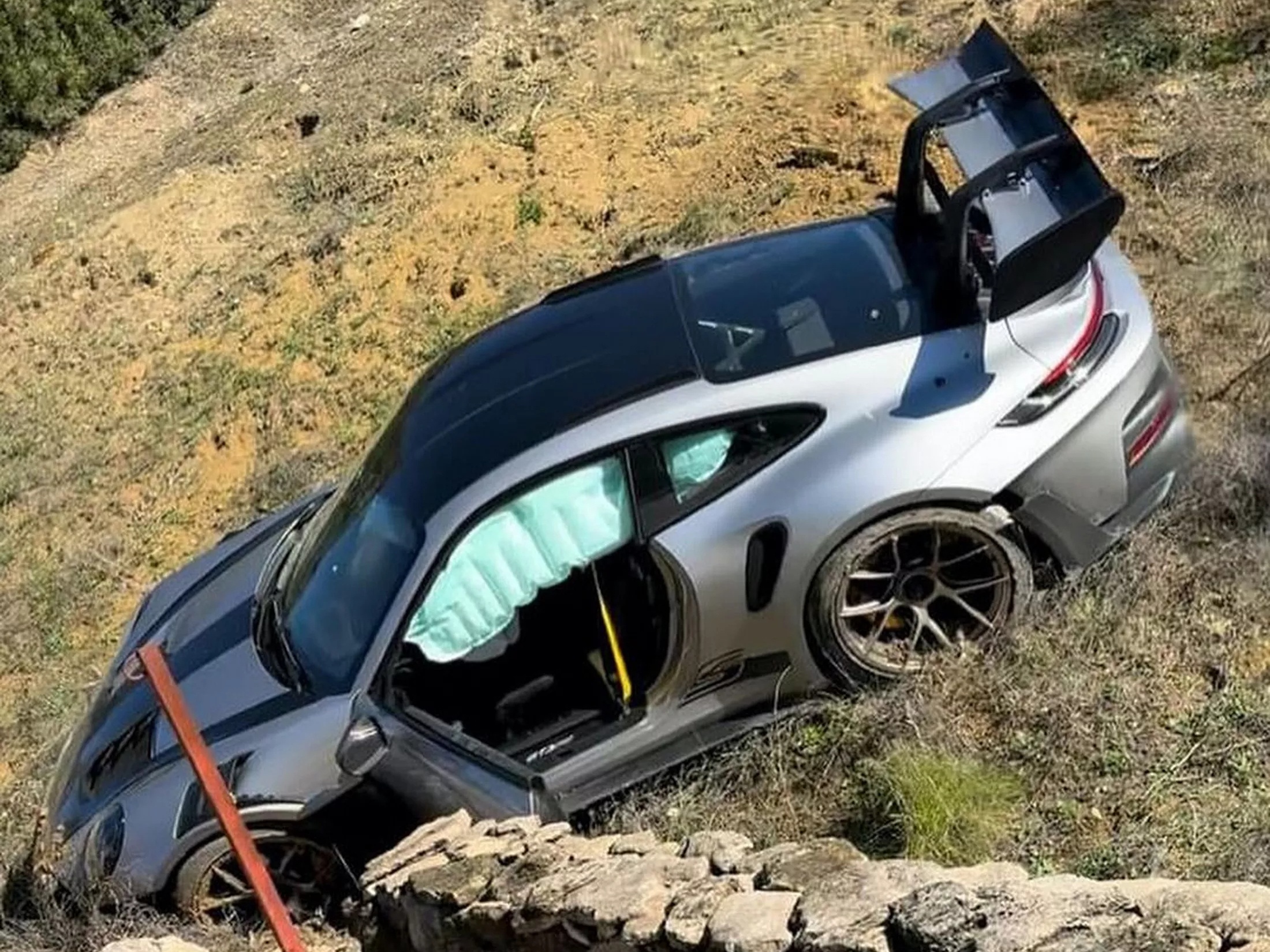 porsche,  911,  gt3,  gt3 rs,  911 gt3 rs,  sieu xe,  tai nan,  tay ban nha,  porsche 911 anh 1