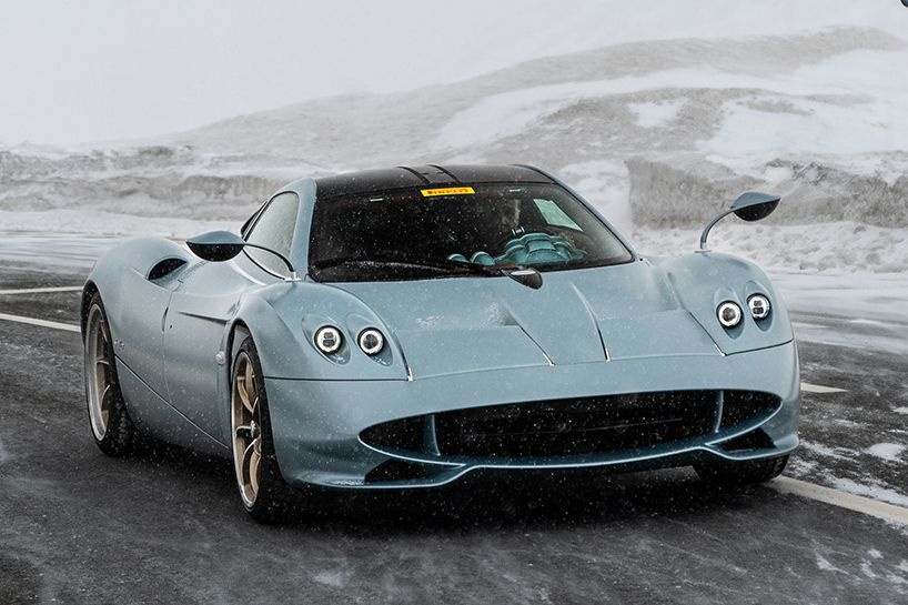 Sieu xe Pagani Huayra Codalunga gia 7,4 trieu USD bi canh sat tam giu hinh anh