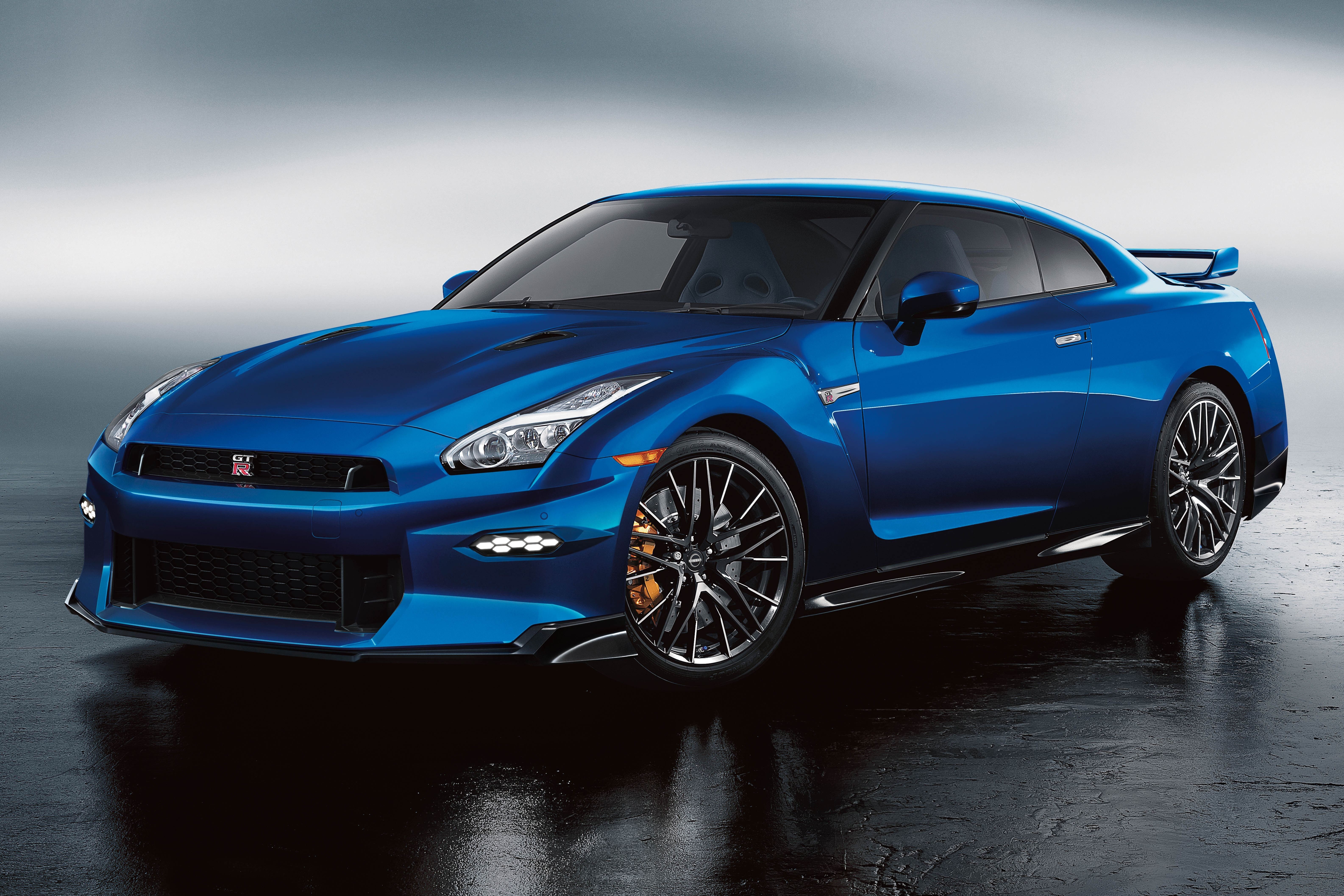 Ngam Nissan GT-R phien ban gioi han vua ra mat tai My hinh anh