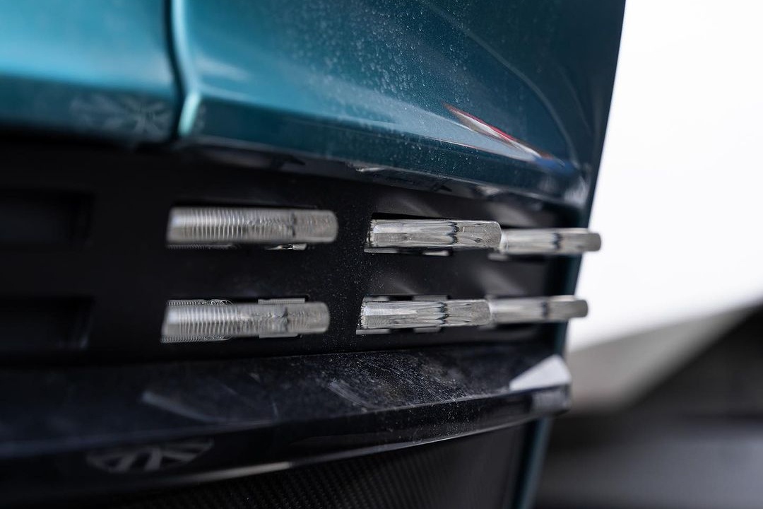 aston,  martin,  aston martin,  valour,  aston martin valour,  Gordon Ramsay,  siêu xe,  dbr22 ảnh 9 aston,  martin,  aston martin,  valour,  aston martin valour,  Gordon Ramsay,  sieu xe,  dbr22 anh 9