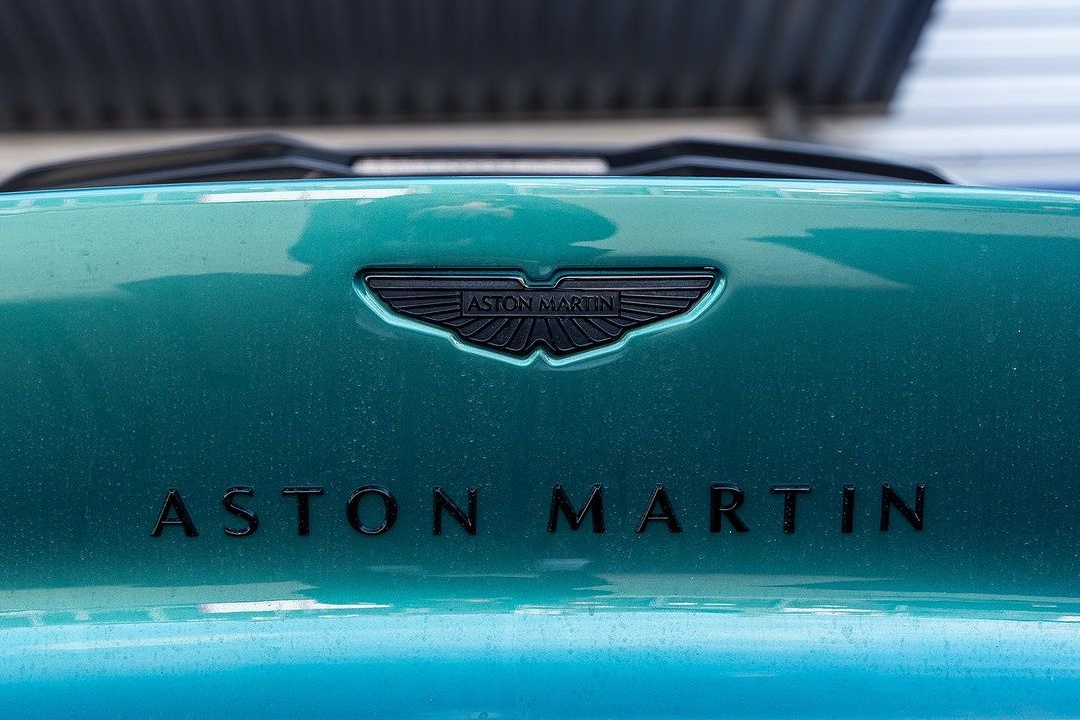 aston,  martin,  aston martin,  valour,  aston martin valour,  Gordon Ramsay,  siêu xe,  dbr22 ảnh 17 aston,  martin,  aston martin,  valour,  aston martin valour,  Gordon Ramsay,  sieu xe,  dbr22 anh 17