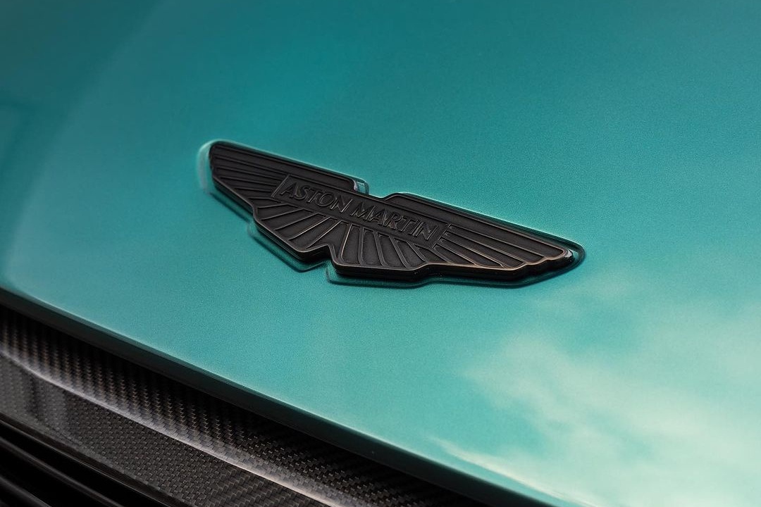 aston,  martin,  aston martin,  valour,  aston martin valour,  Gordon Ramsay,  siêu xe,  dbr22 ảnh 6 aston,  martin,  aston martin,  valour,  aston martin valour,  Gordon Ramsay,  sieu xe,  dbr22 anh 6