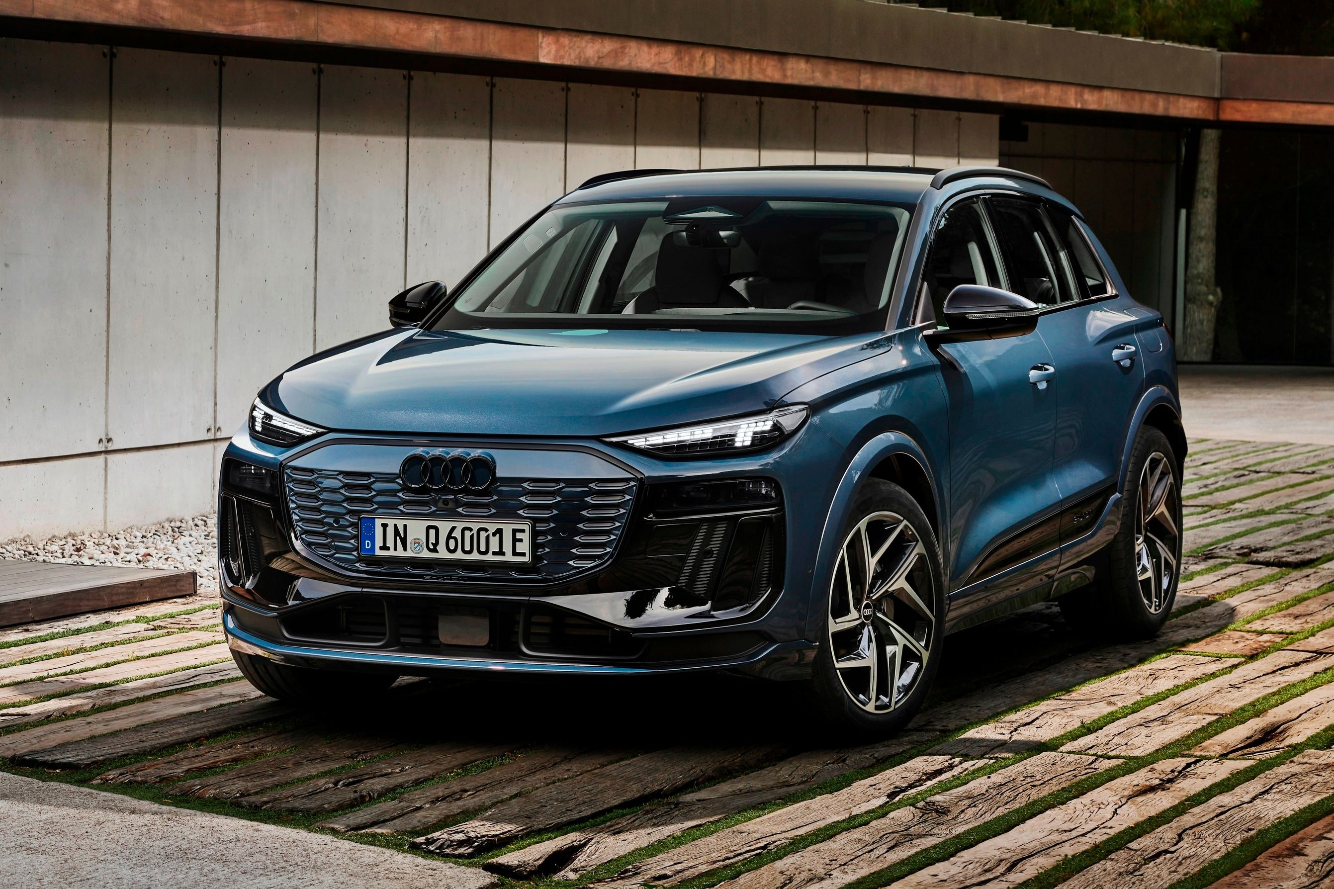 Audi Q6 e-tron ra mắt - SUV điện 'song sinh' với Porsche Macan EV - Ôtô ...