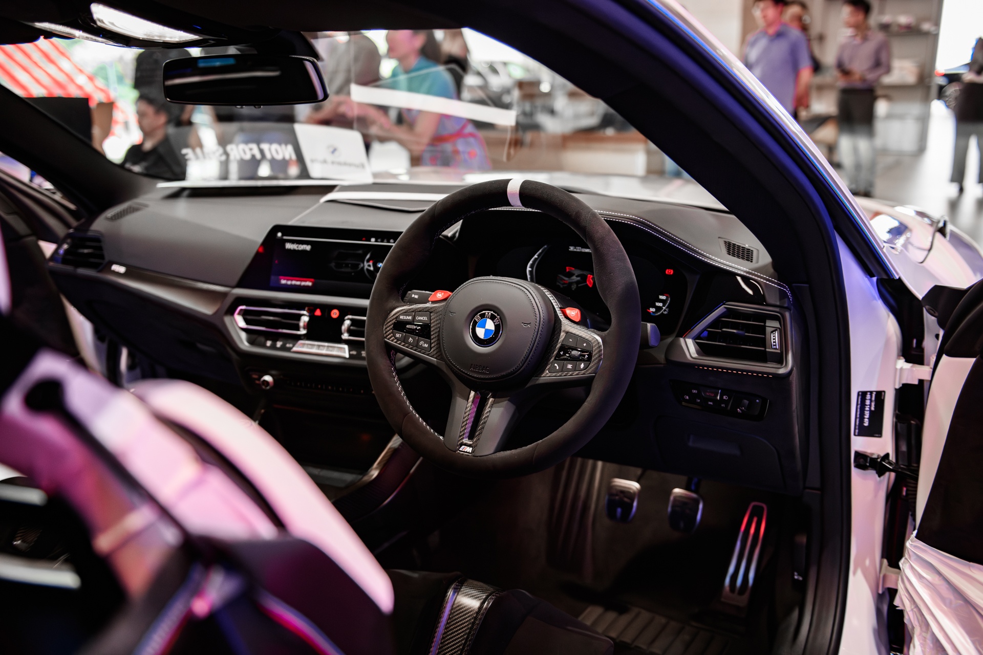 bmw,  csl,  bmw m,  bmw m4,  m4,  m4 csl,  bmw 3.0 csl,  gioi han,  batmobile,  singapore anh 6