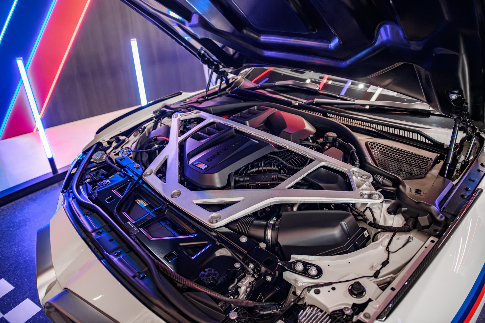 bmw,  csl,  bmw m,  bmw m4,  m4,  m4 csl,  bmw 3.0 csl,  gioi han,  batmobile,  singapore anh 8