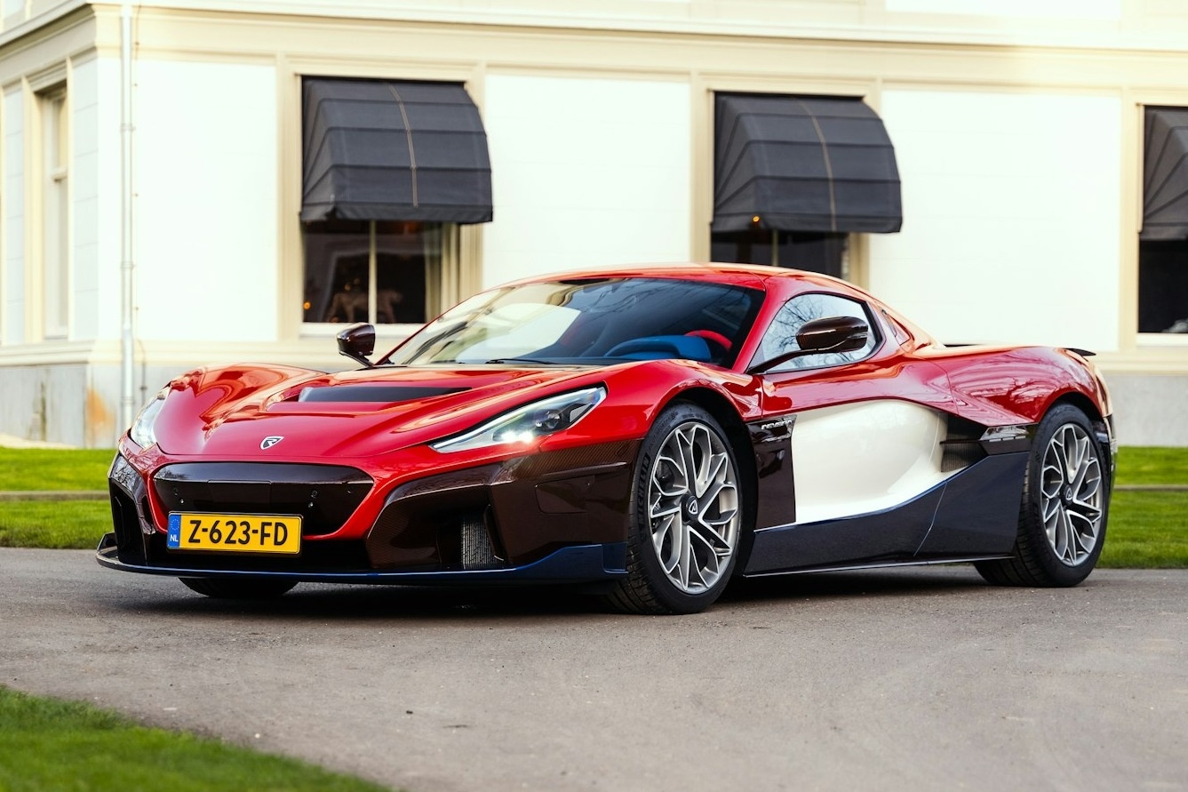 Sieu xe dien Rimac Nevera mang mau co Ha Lan doc dao hinh anh