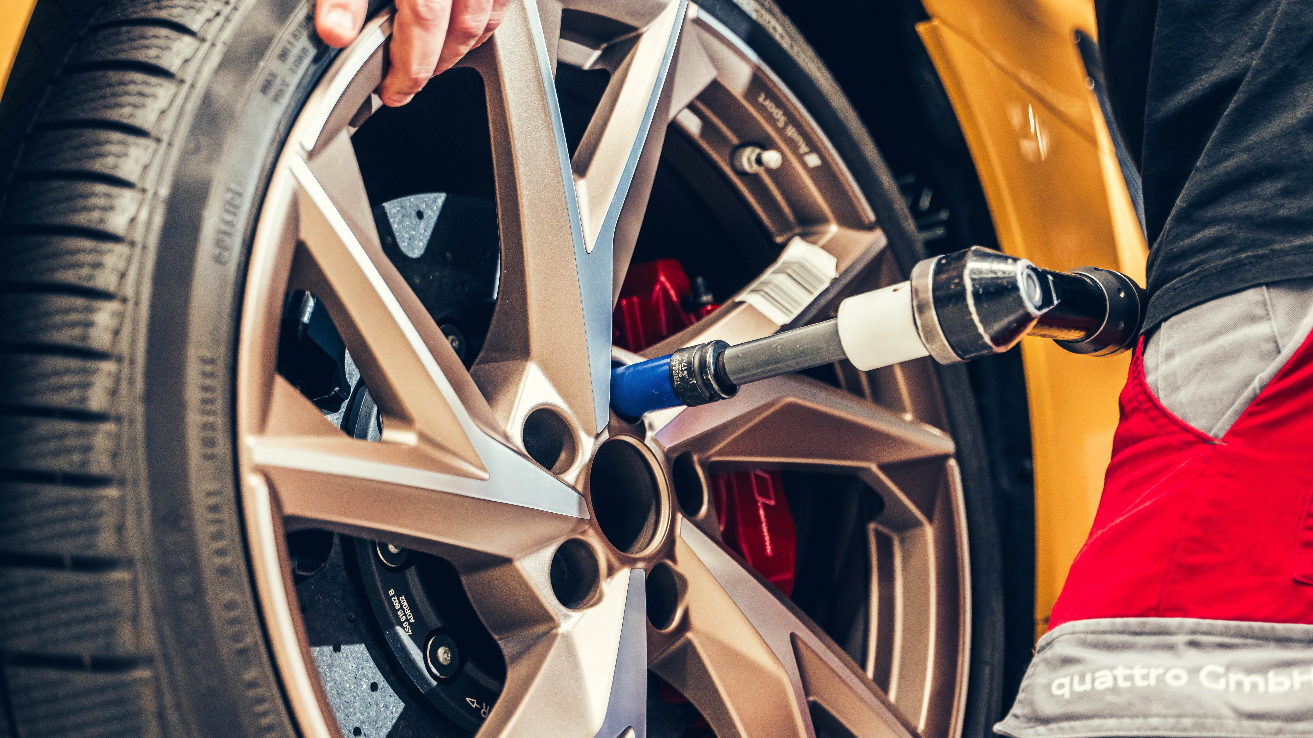 audi,  r8,  audi r8,  audi r8 cuoi cung,  r8 v10,  huracan,  gallardo,  lamborghini,  Volkswagen anh 4