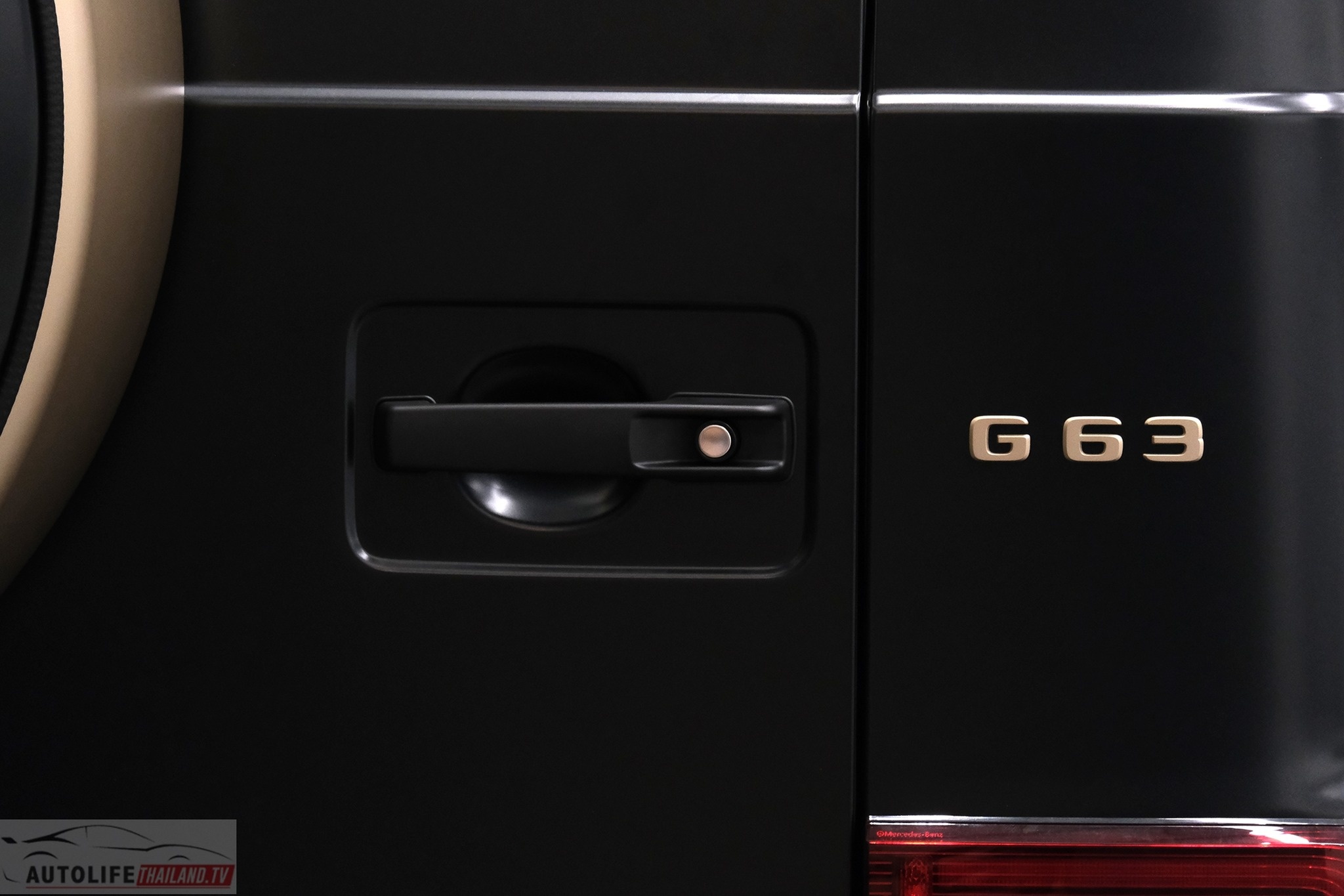 thái lan,  g63,  g63 grand edition,  g 63,  g 63 grand edition,  mercedes-benz,  mercedes,  benz,  amg,  mercedes-amg,  suv,  hiệu năng cao ảnh 8 thai lan,  g63,  g63 grand edition,  g 63,  g 63 grand edition,  mercedes-benz,  mercedes,  benz,  amg,  mercedes-amg,  suv,  hieu nang cao anh 8