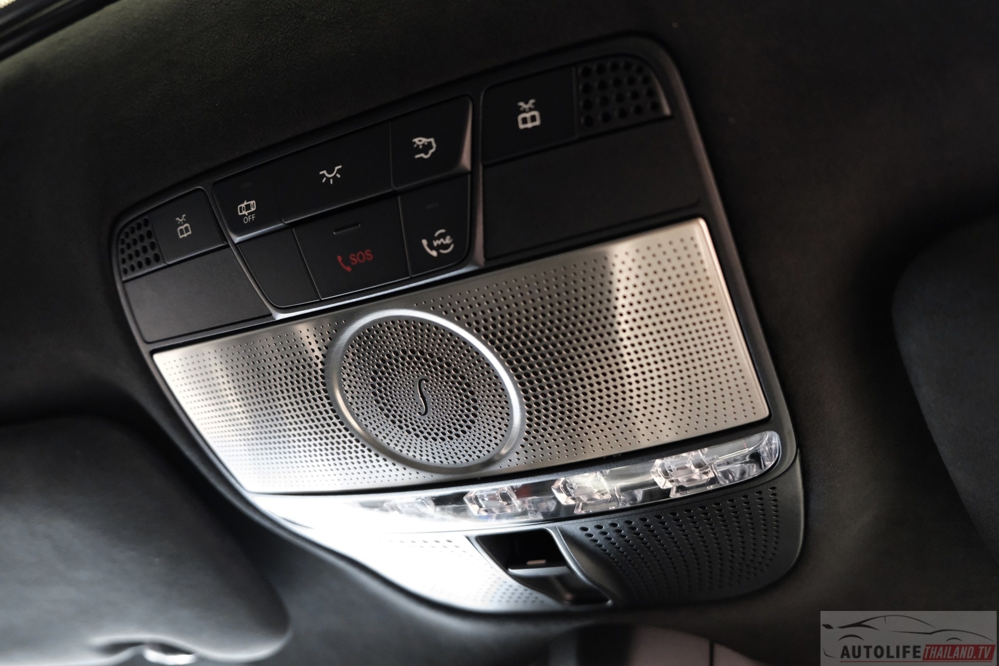 thái lan,  g63,  g63 grand edition,  g 63,  g 63 grand edition,  mercedes-benz,  mercedes,  benz,  amg,  mercedes-amg,  suv,  hiệu năng cao ảnh 18 thai lan,  g63,  g63 grand edition,  g 63,  g 63 grand edition,  mercedes-benz,  mercedes,  benz,  amg,  mercedes-amg,  suv,  hieu nang cao anh 18