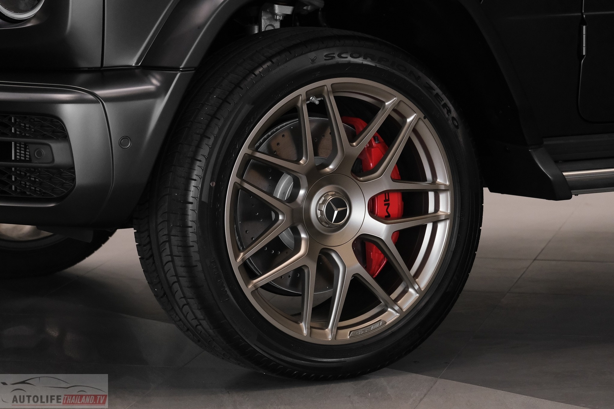 thái lan,  g63,  g63 grand edition,  g 63,  g 63 grand edition,  mercedes-benz,  mercedes,  benz,  amg,  mercedes-amg,  suv,  hiệu năng cao ảnh 4 thai lan,  g63,  g63 grand edition,  g 63,  g 63 grand edition,  mercedes-benz,  mercedes,  benz,  amg,  mercedes-amg,  suv,  hieu nang cao anh 4