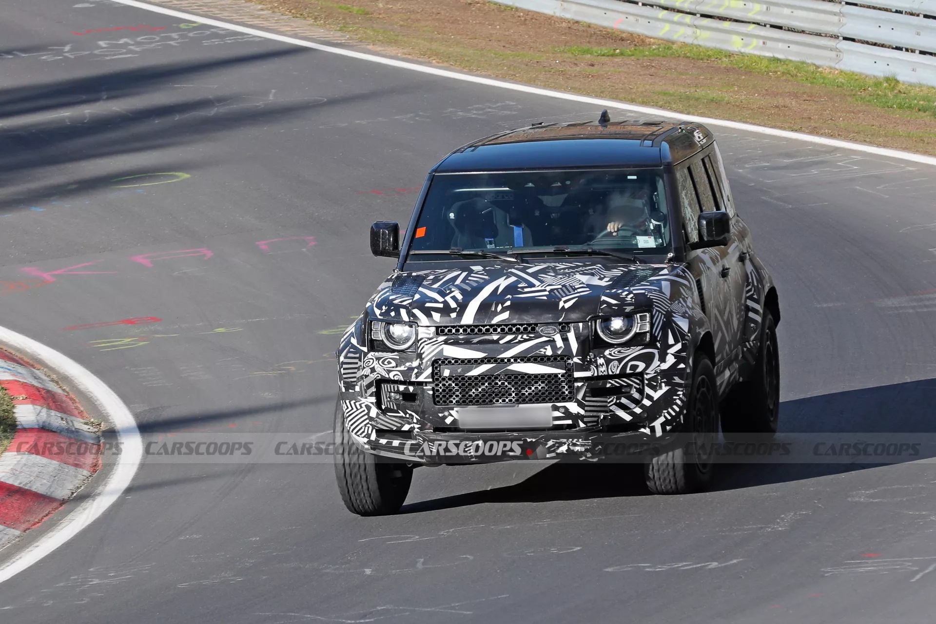 land rover,  defender,  octa,  defender octa,  g63,  mercedes,  mercedes-amg g63,  suv anh 3