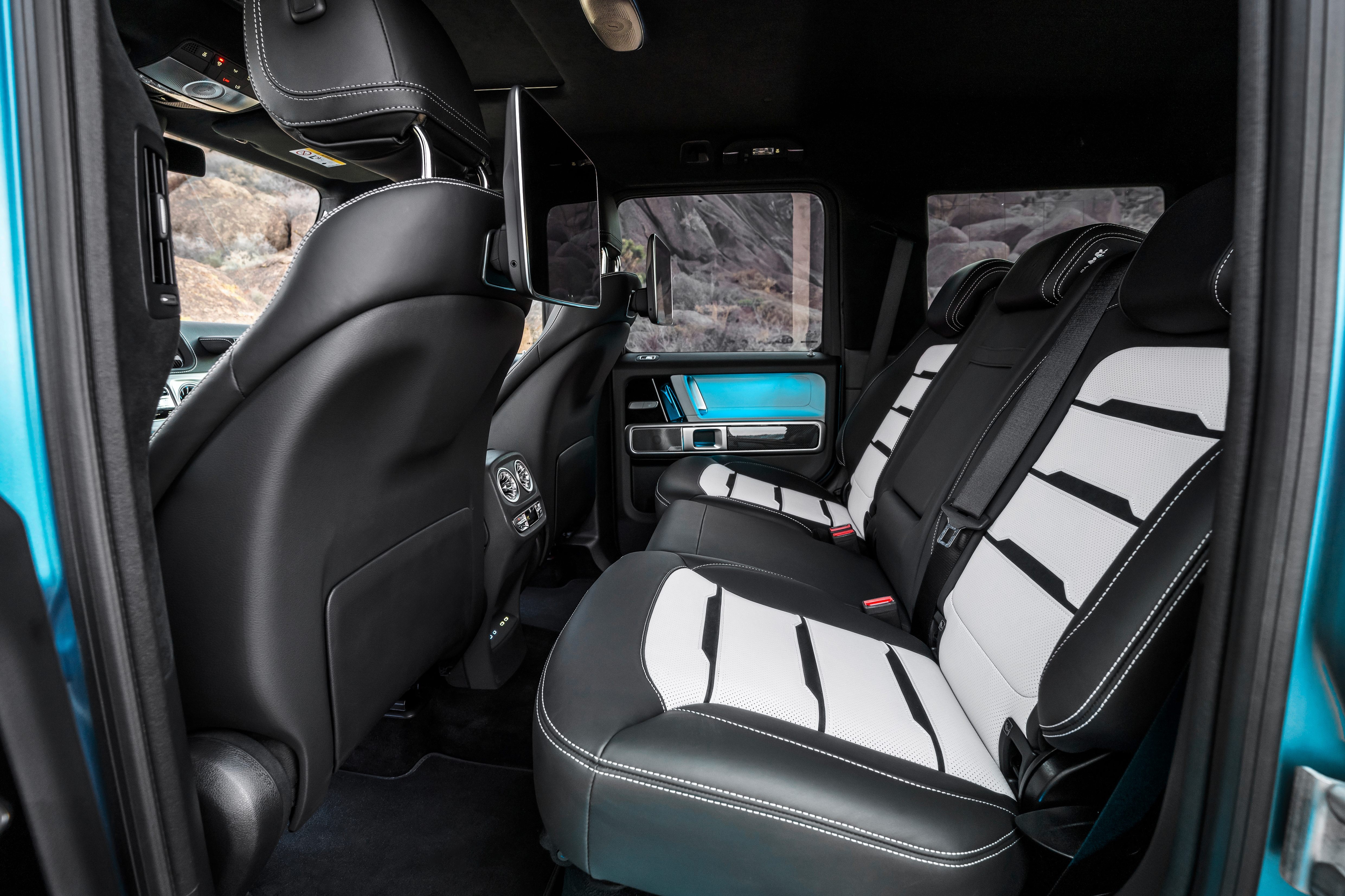mercedes,  benz,  amg,  mercedes-amg,  g63,  g63 amg,  amg g63,  g 63,  amg g 63,  suv,  hiệu suất cao,  g63 2025 ảnh 12 mercedes,  benz,  amg,  mercedes-amg,  g63,  g63 amg,  amg g63,  g 63,  amg g 63,  suv,  hieu suat cao,  g63 2025 anh 12