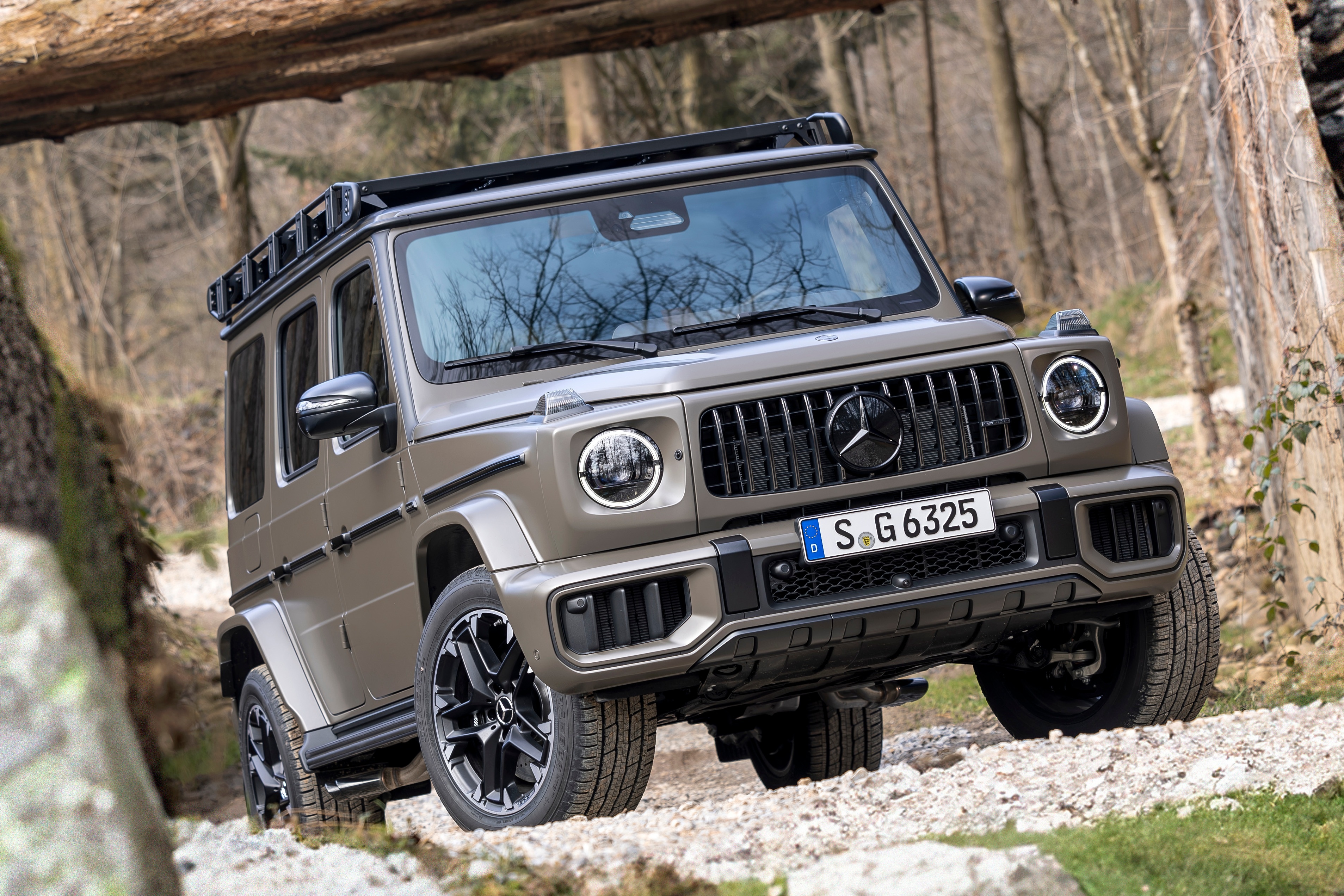 mercedes,  benz,  amg,  mercedes-amg,  g63,  g63 amg,  amg g63,  g 63,  amg g 63,  suv,  hiệu suất cao,  g63 2025 ảnh 17 mercedes,  benz,  amg,  mercedes-amg,  g63,  g63 amg,  amg g63,  g 63,  amg g 63,  suv,  hieu suat cao,  g63 2025 anh 17