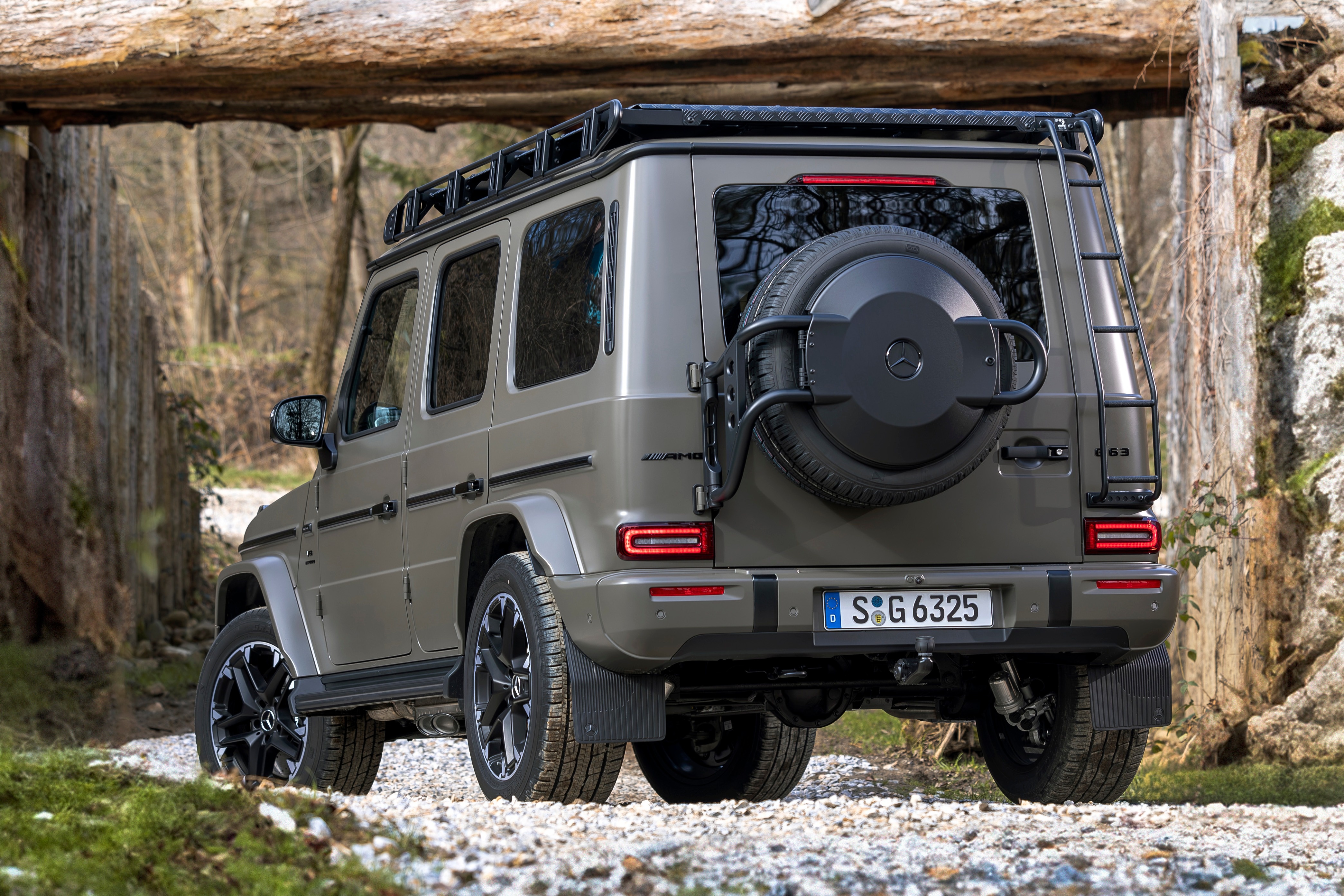 mercedes,  benz,  amg,  mercedes-amg,  g63,  g63 amg,  amg g63,  g 63,  amg g 63,  suv,  hiệu suất cao,  g63 2025 ảnh 18 mercedes,  benz,  amg,  mercedes-amg,  g63,  g63 amg,  amg g63,  g 63,  amg g 63,  suv,  hieu suat cao,  g63 2025 anh 18