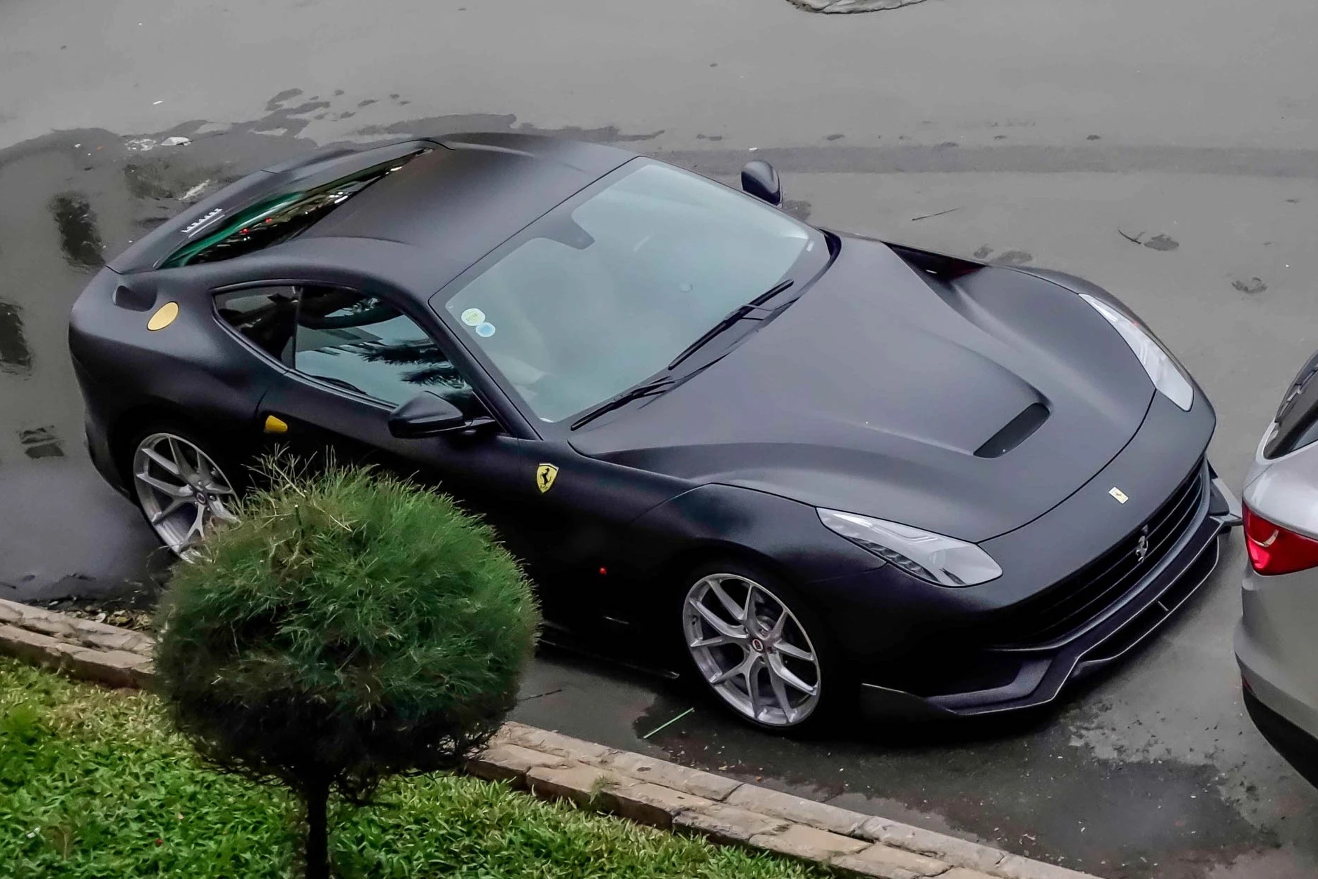 cường đô la,  nguyễn quốc cường,  siêu xe,  lamborghini,  ferrari,  mclaren,  porsche,  audi,  bmw,  mercedes,  maybach,  honda,  civic type r,  land rover,  bentley,  morgan ảnh 30 cuong do la,  nguyen quoc cuong,  sieu xe,  lamborghini,  ferrari,  mclaren,  porsche,  audi,  bmw,  mercedes,  maybach,  honda,  civic type r,  land rover,  bentley,  morgan anh 30